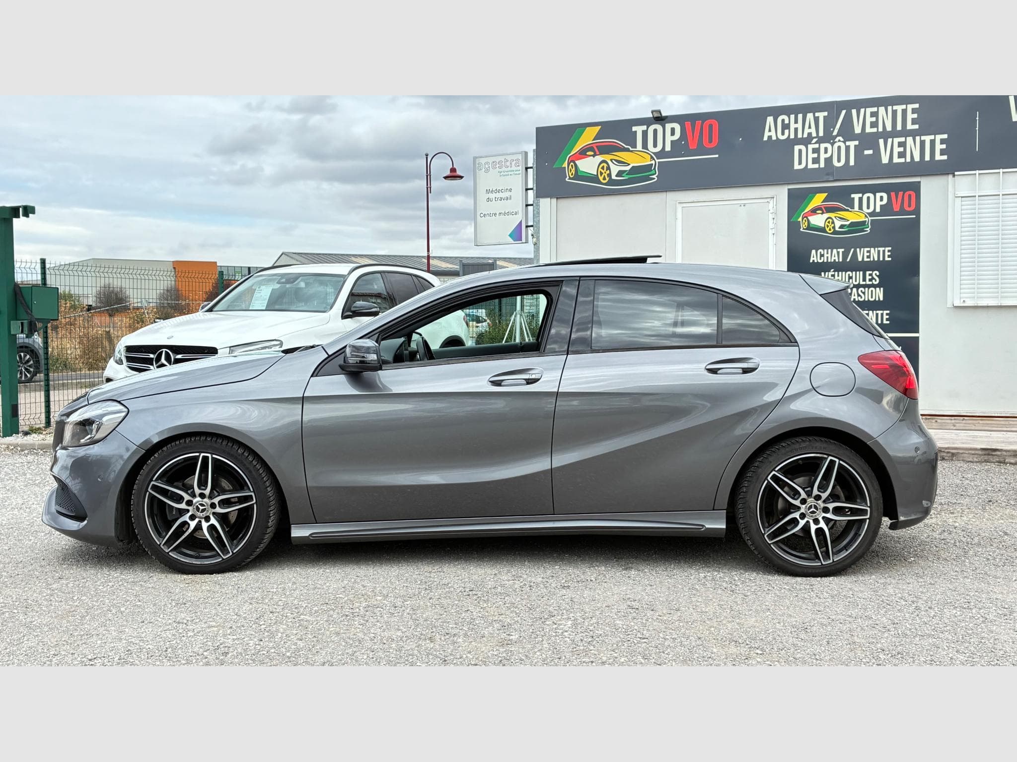 Mercedes A 200 Sport Édition 156 ch 7G-DCT (2018) - Photo 8