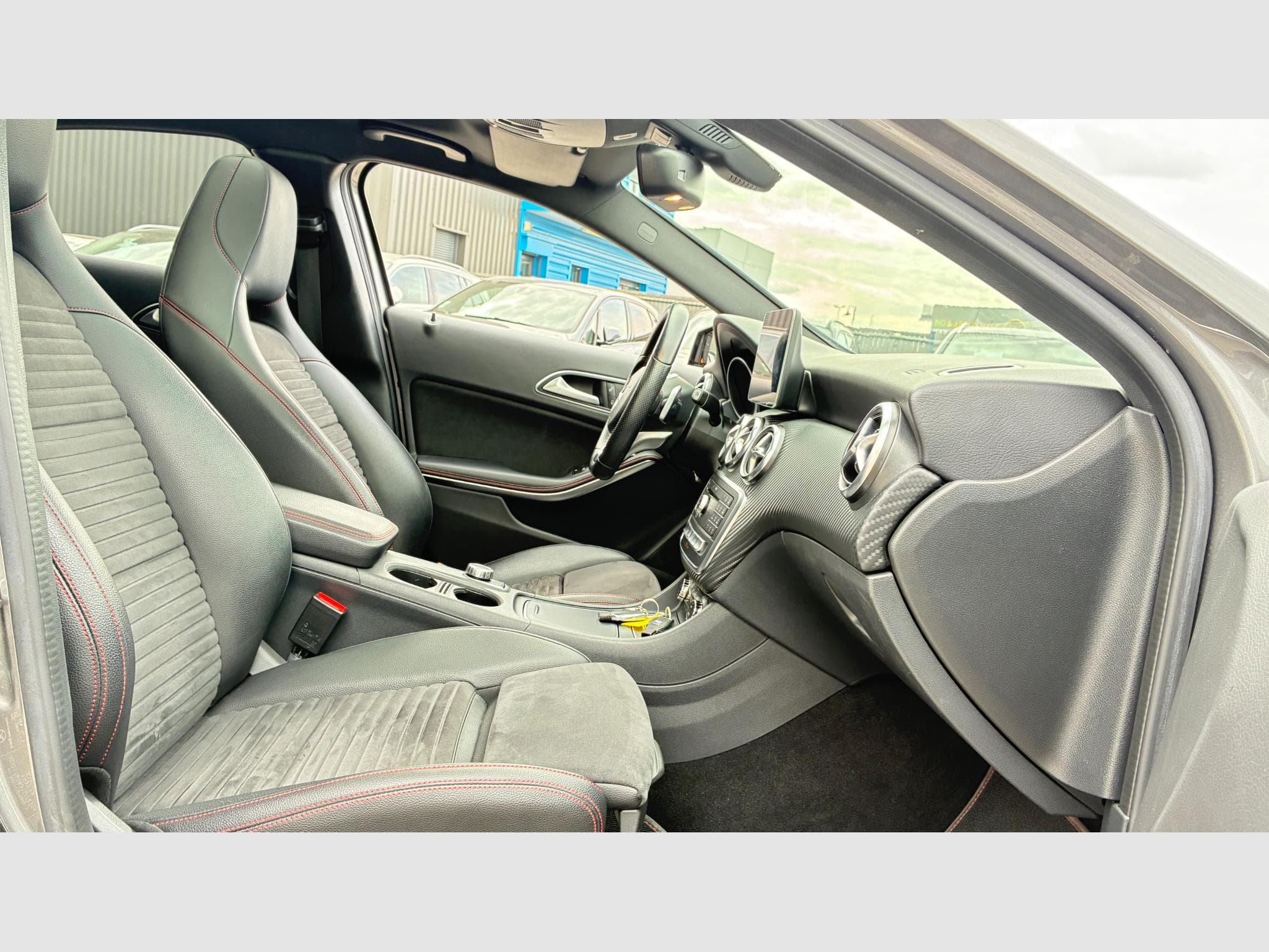 Mercedes A 200 Sport Édition 156 ch 7G-DCT (2018) - Photo 13