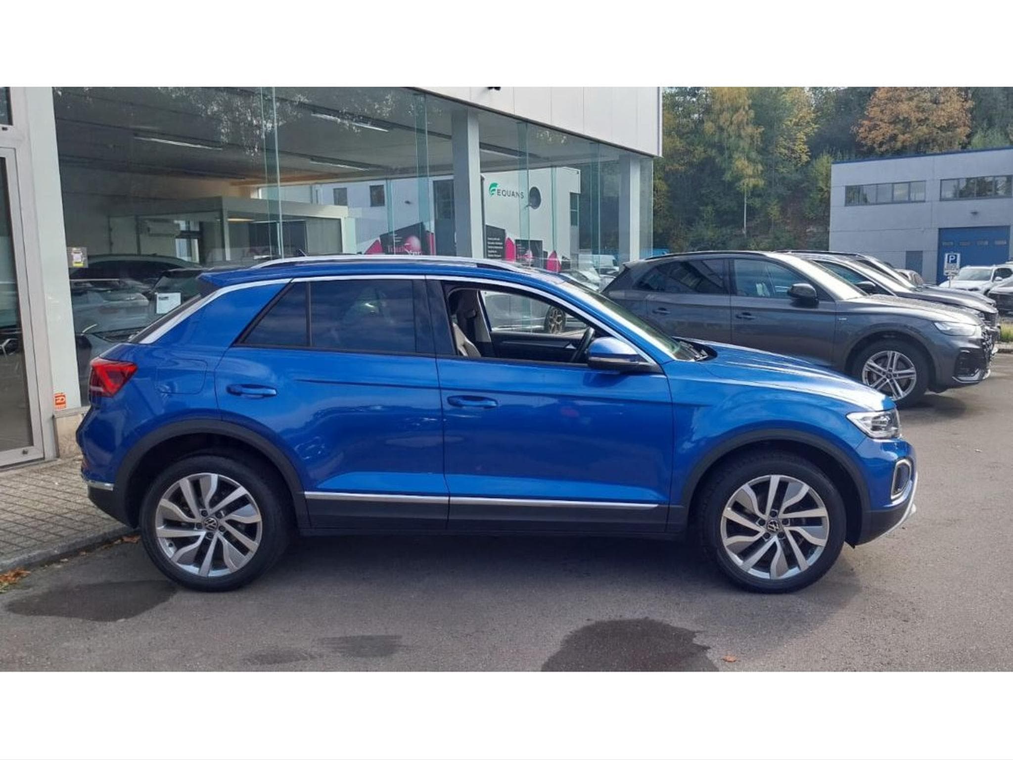 VW T-Roc 1.5 TSI 150CV DSG STYLE (2022) - Photo 2