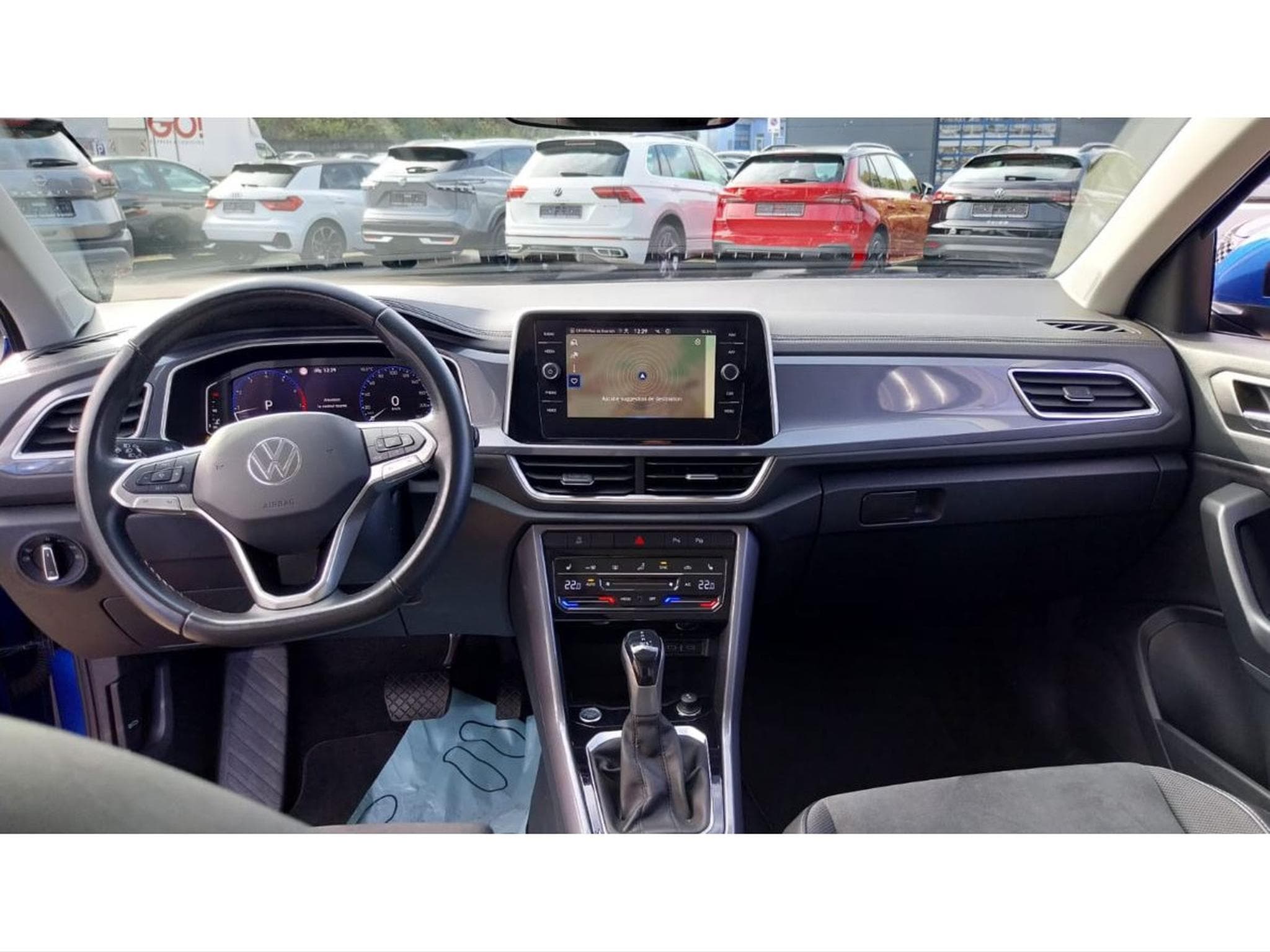 VW T-Roc 1.5 TSI 150CV DSG STYLE (2022) - Photo 9