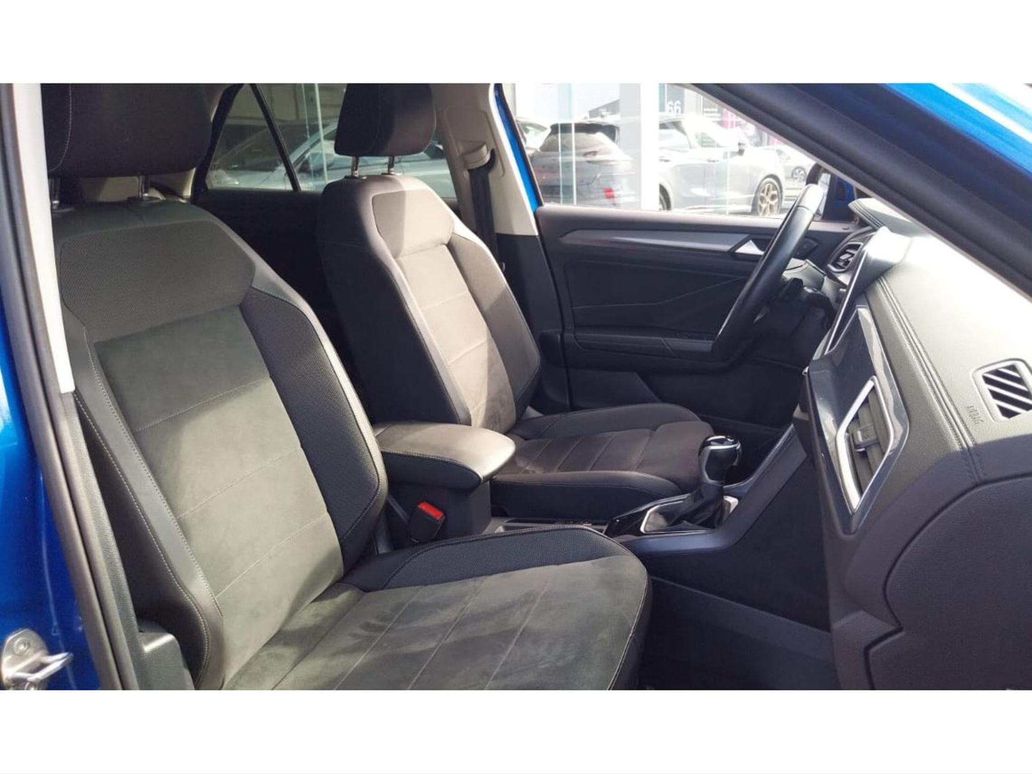 VW T-Roc 1.5 TSI 150CV DSG STYLE (2022) - Photo 11