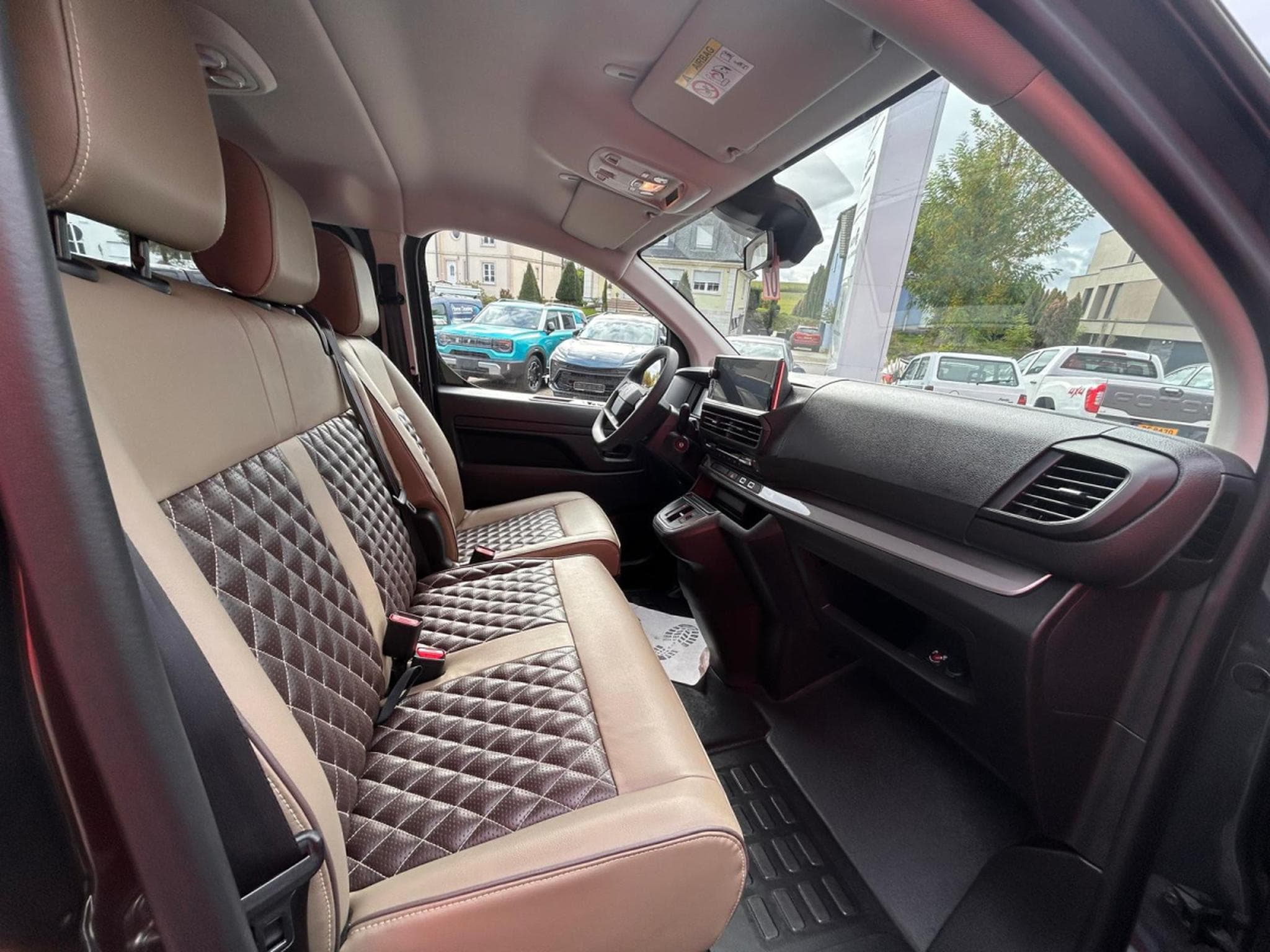Citroën Jumpy SPACETOURER COMBI (2025) - Foto 11