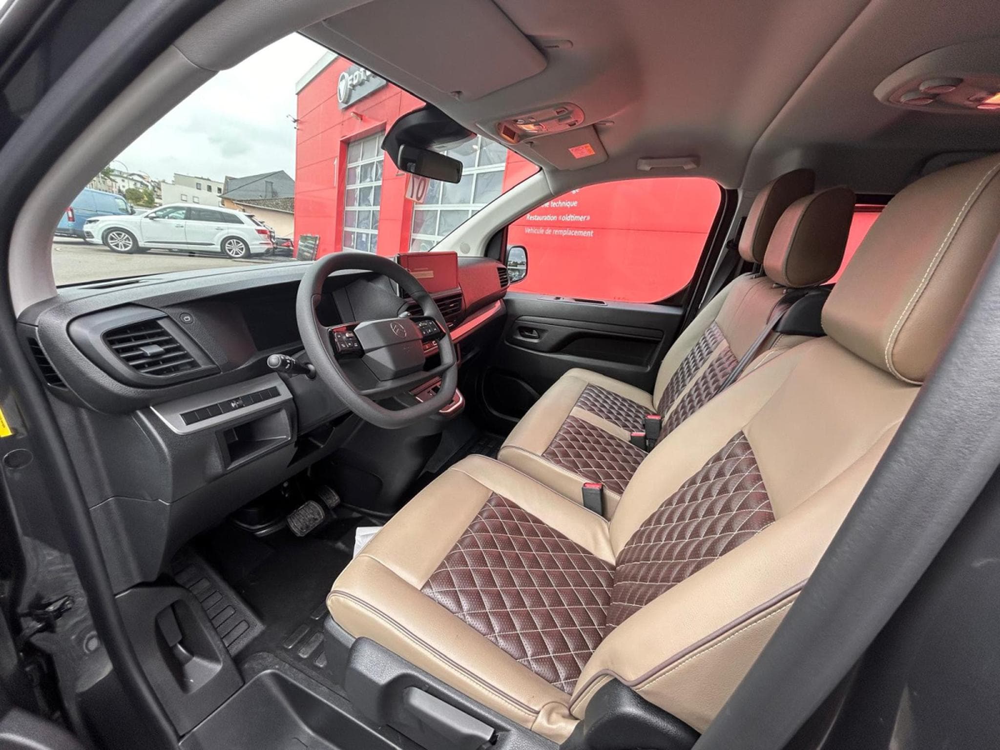 Citroën Jumpy SPACETOURER COMBI (2025) - Foto 10