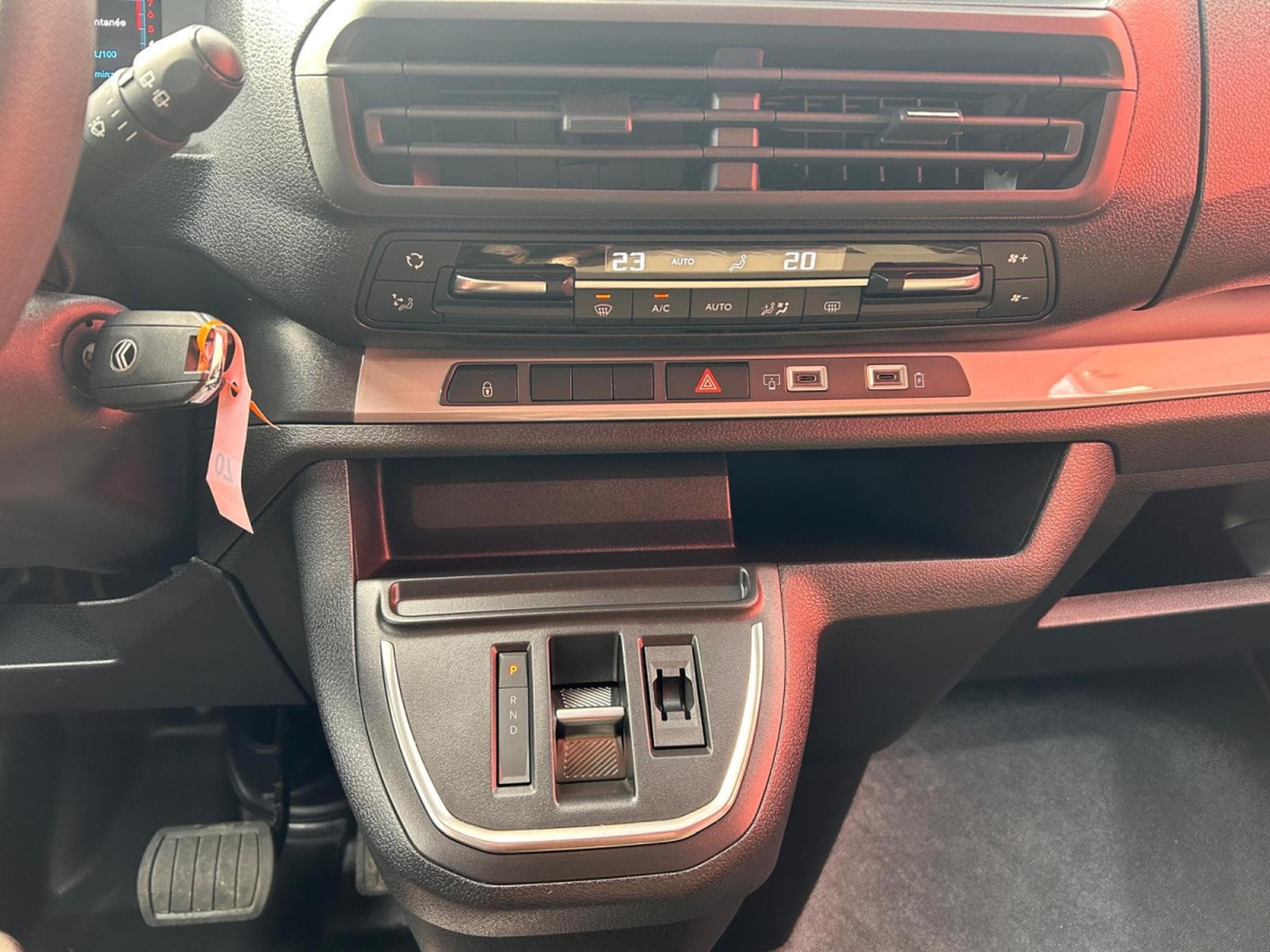 Citroën Jumpy SPACETOURER COMBI (2025) - Foto 17
