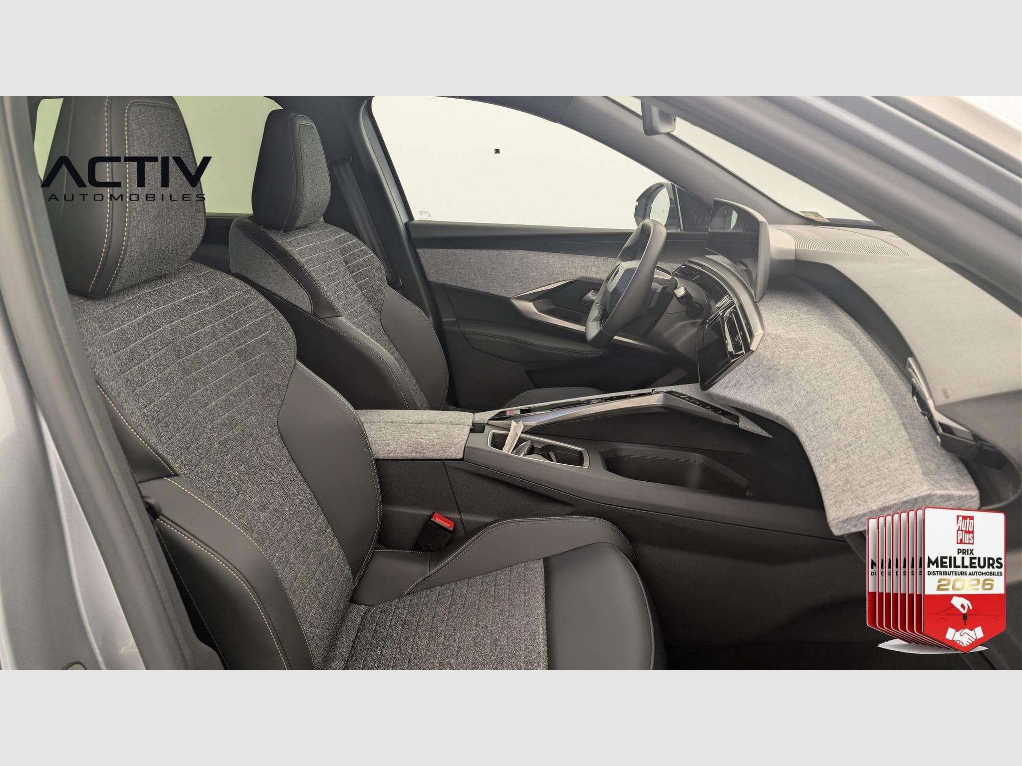 Peugeot 5008 HYBRID 145 CH E-DCS6 ALLURE (2025) - Photo 9