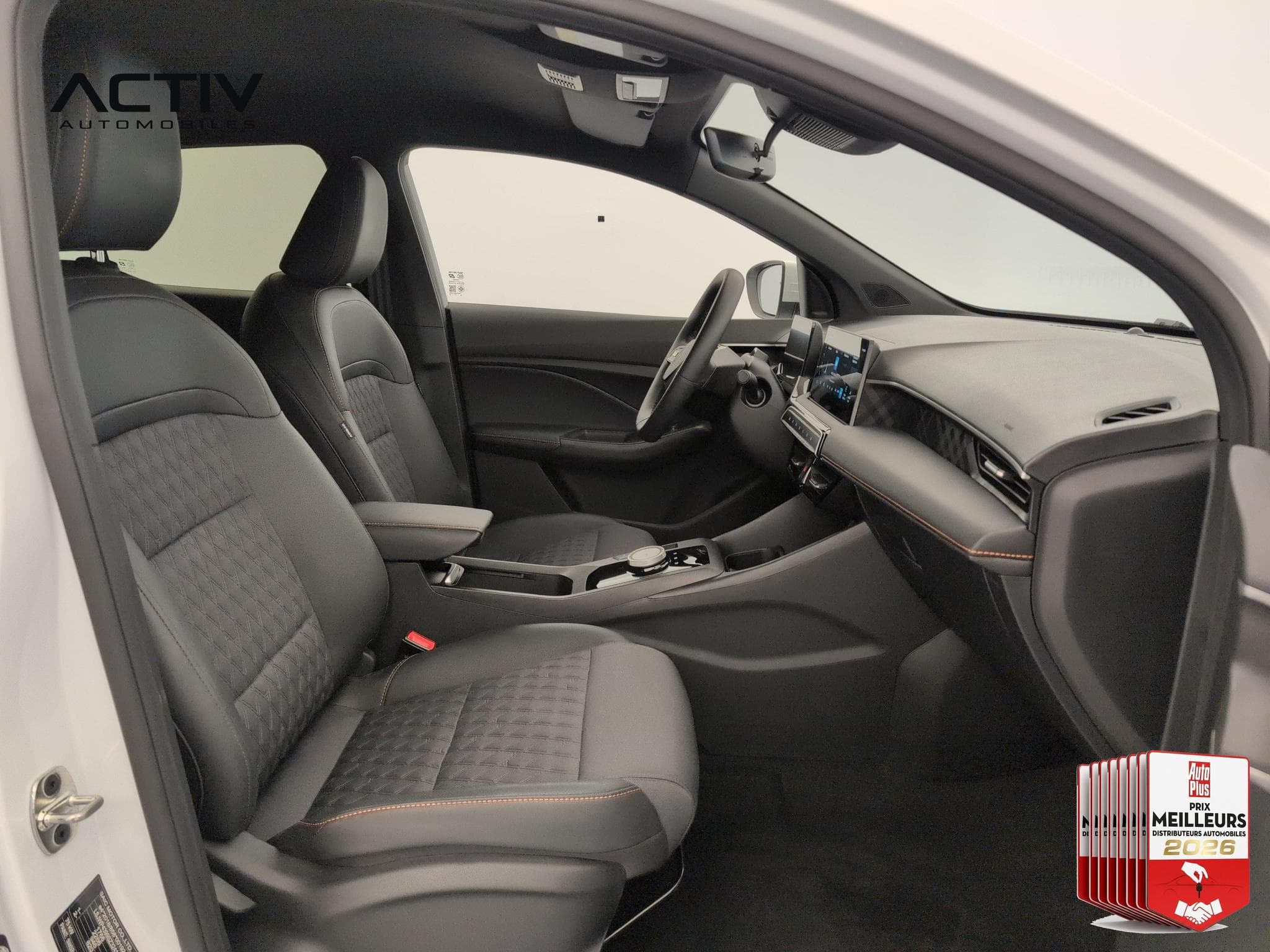 Mg MG3 1.5 L Hybrid+ 195 ch Luxury (2026) - Photo 9