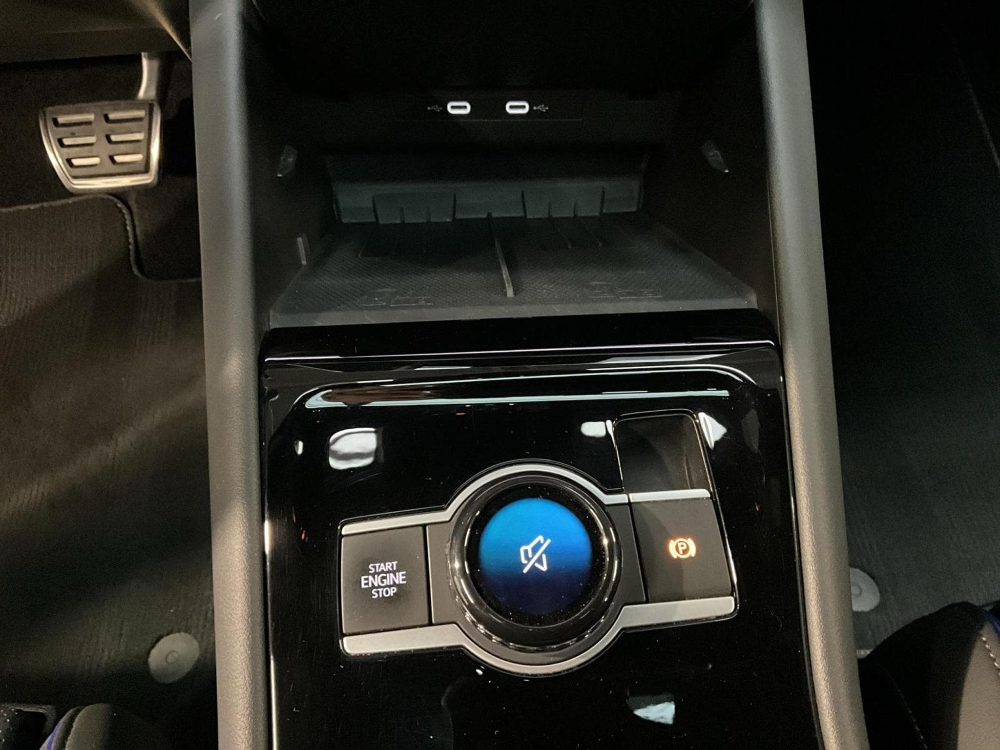 VW Tiguan R-Line+DSG+4M+Harman+AHK+Black-Style+Pano+Stand-H. (2024) - Photo 22