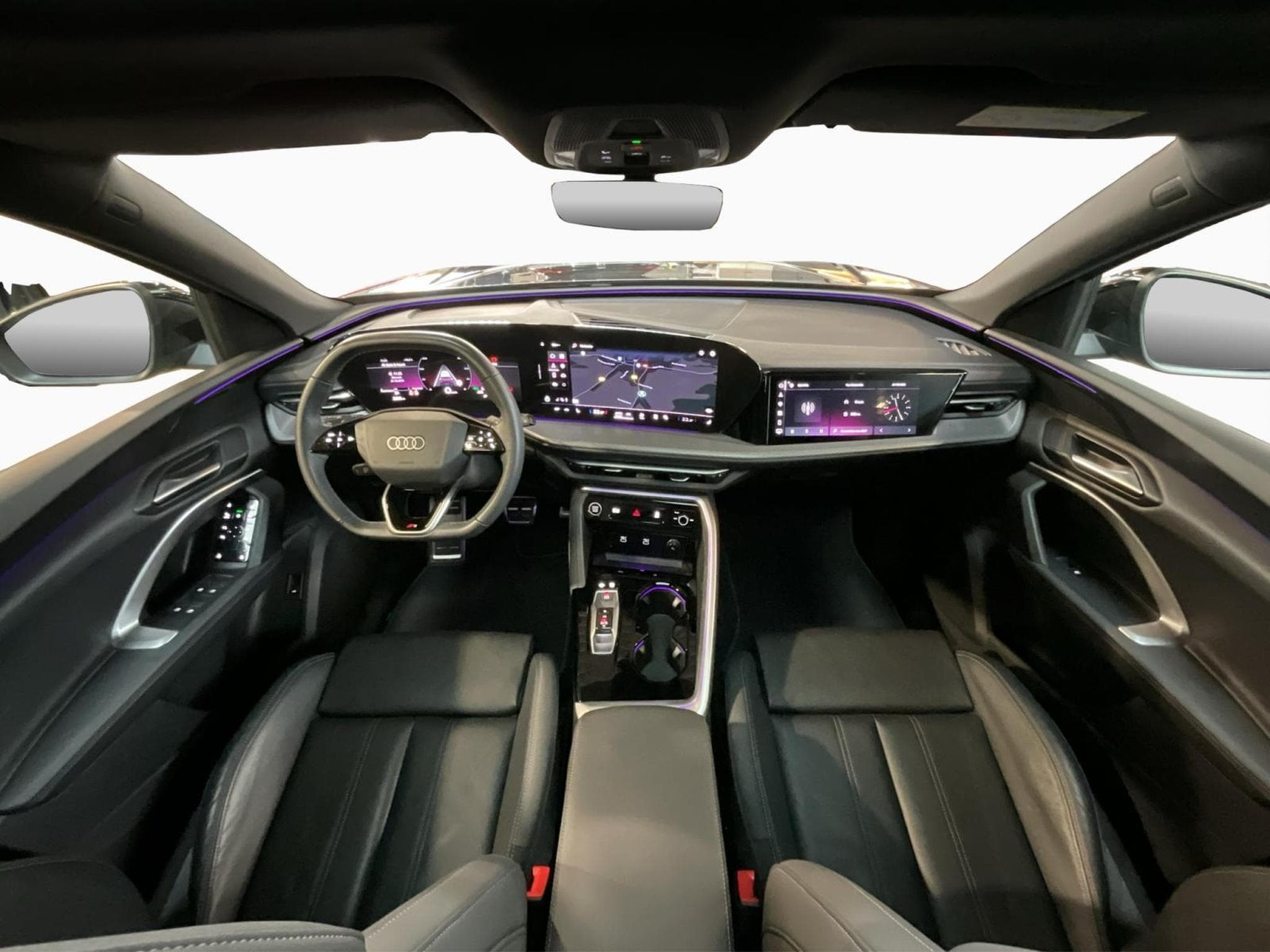 Audi Q5 SB+S-line+Quattro+S-Tronic+Black-Style+P.Business+AHK+Pano+L (2025) - Photo 2