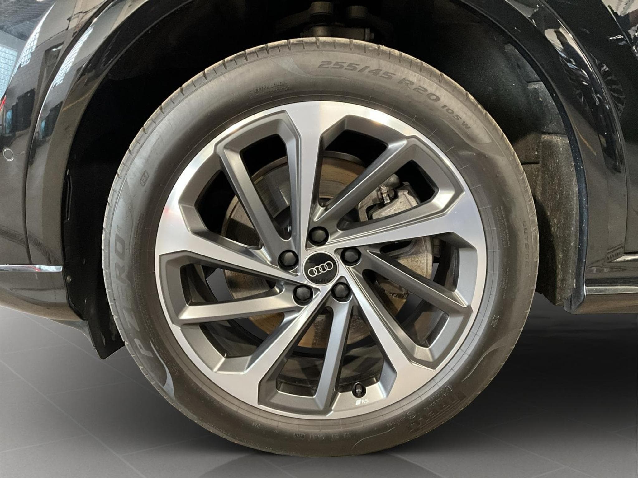 Audi Q5 SB+S-line+Quattro+S-Tronic+Black-Style+P.Business+AHK+Pano+L (2025) - Photo 8