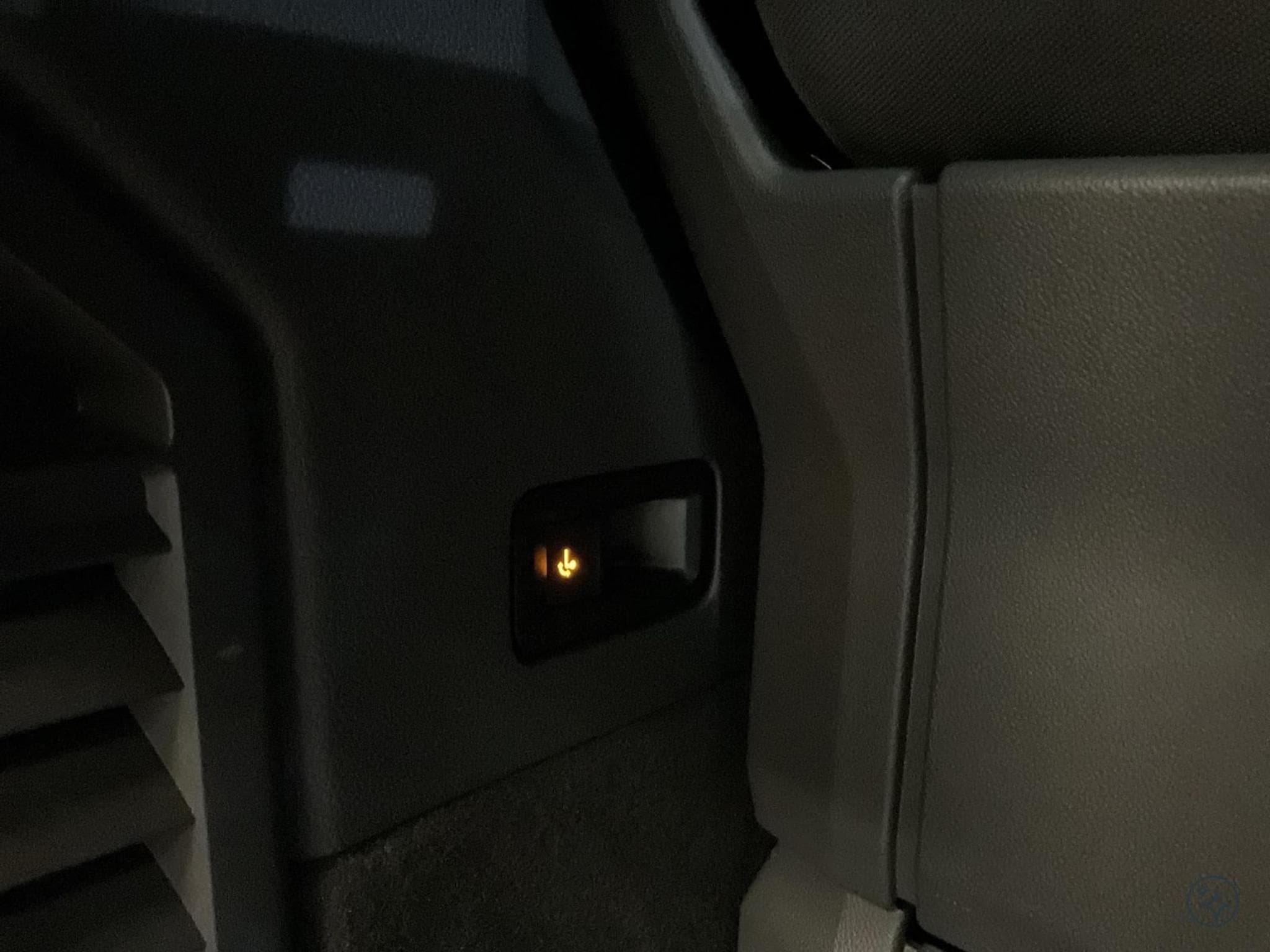 VW T7 Life+Aut+LM18+Matrix-Led+7Sitze+AHK+Navi (2026) - Photo 18
