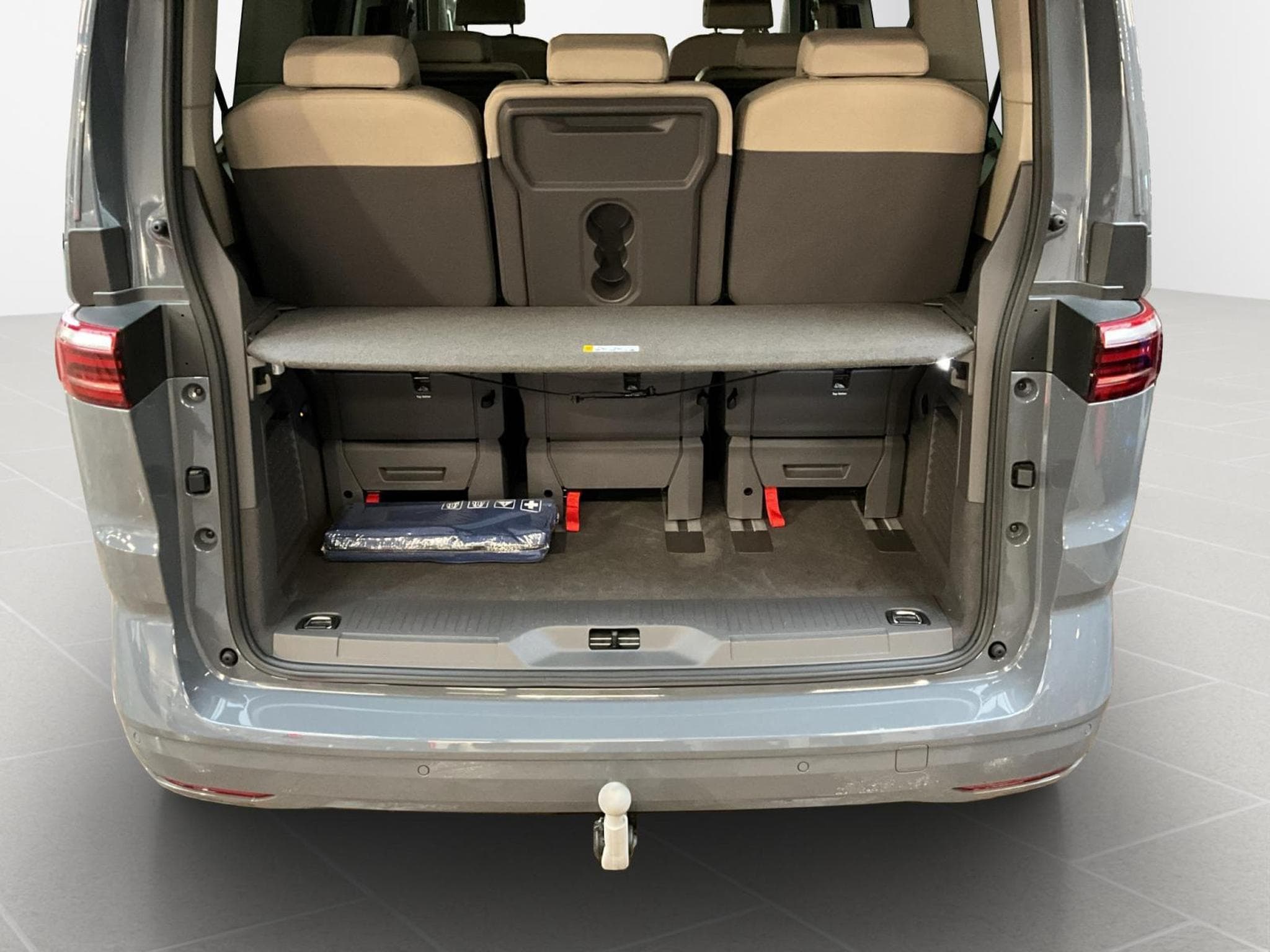 VW T7 Life+Aut+LM18+Matrix-Led+7Sitze+AHK+Navi (2026) - Photo 16