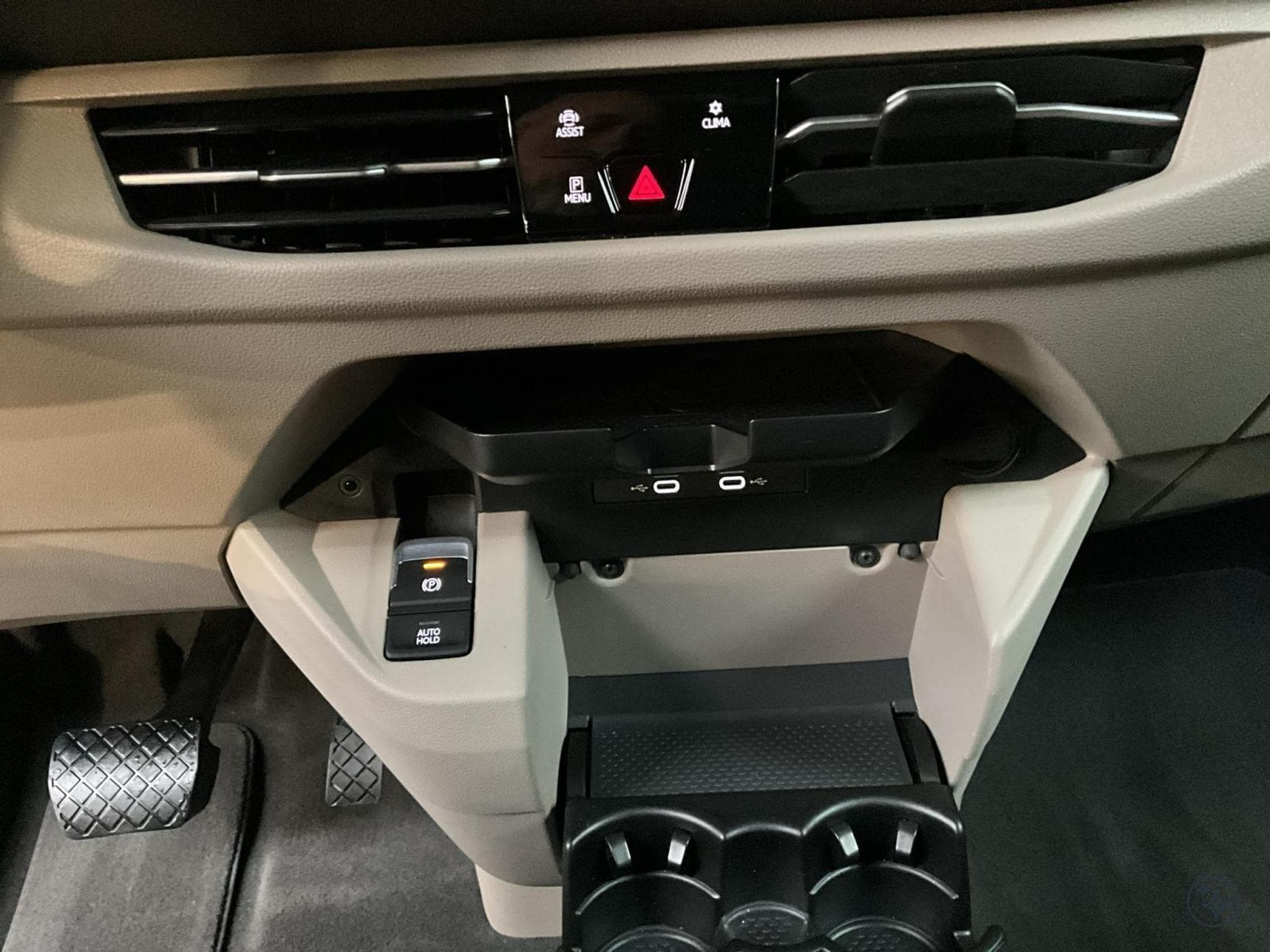 VW T7 Life+Aut+LM18+Matrix-Led+7Sitze+AHK+Navi (2026) - Photo 20