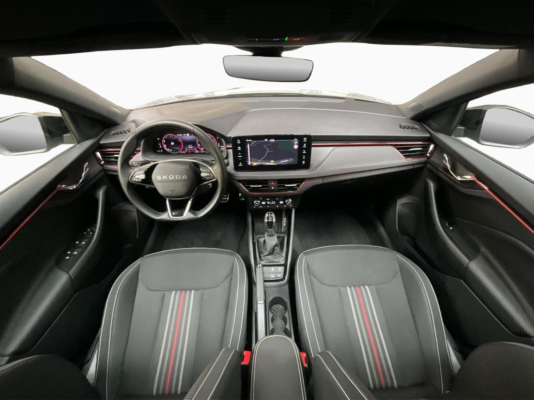 Skoda Scala Monte-carlo+DSG+P.Assisted+LM18+P.Park&Go+AHK+LED+NAVI+DAB (2025) - Photo 2