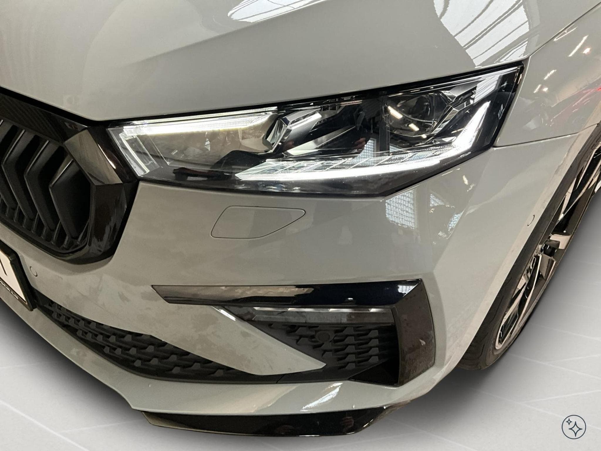 Skoda Scala Monte-carlo+DSG+P.Assisted+LM18+P.Park&Go+AHK+LED+NAVI+DAB (2025) - Photo 18