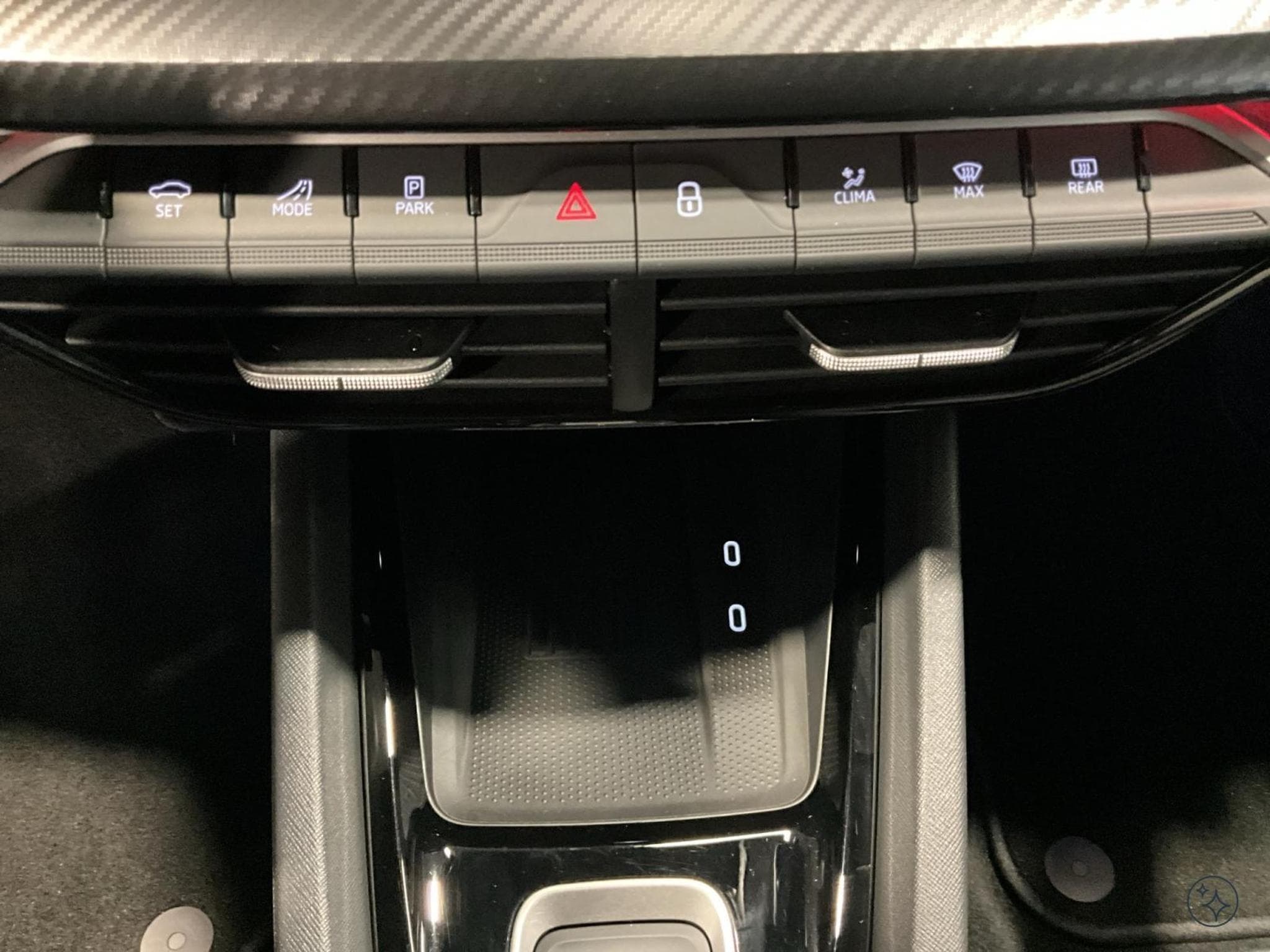 Skoda Octavia Sportline+DSG+P.Assisted+AHK+P.Confort+P,sport+StandH.+Led (2025) - Photo 19