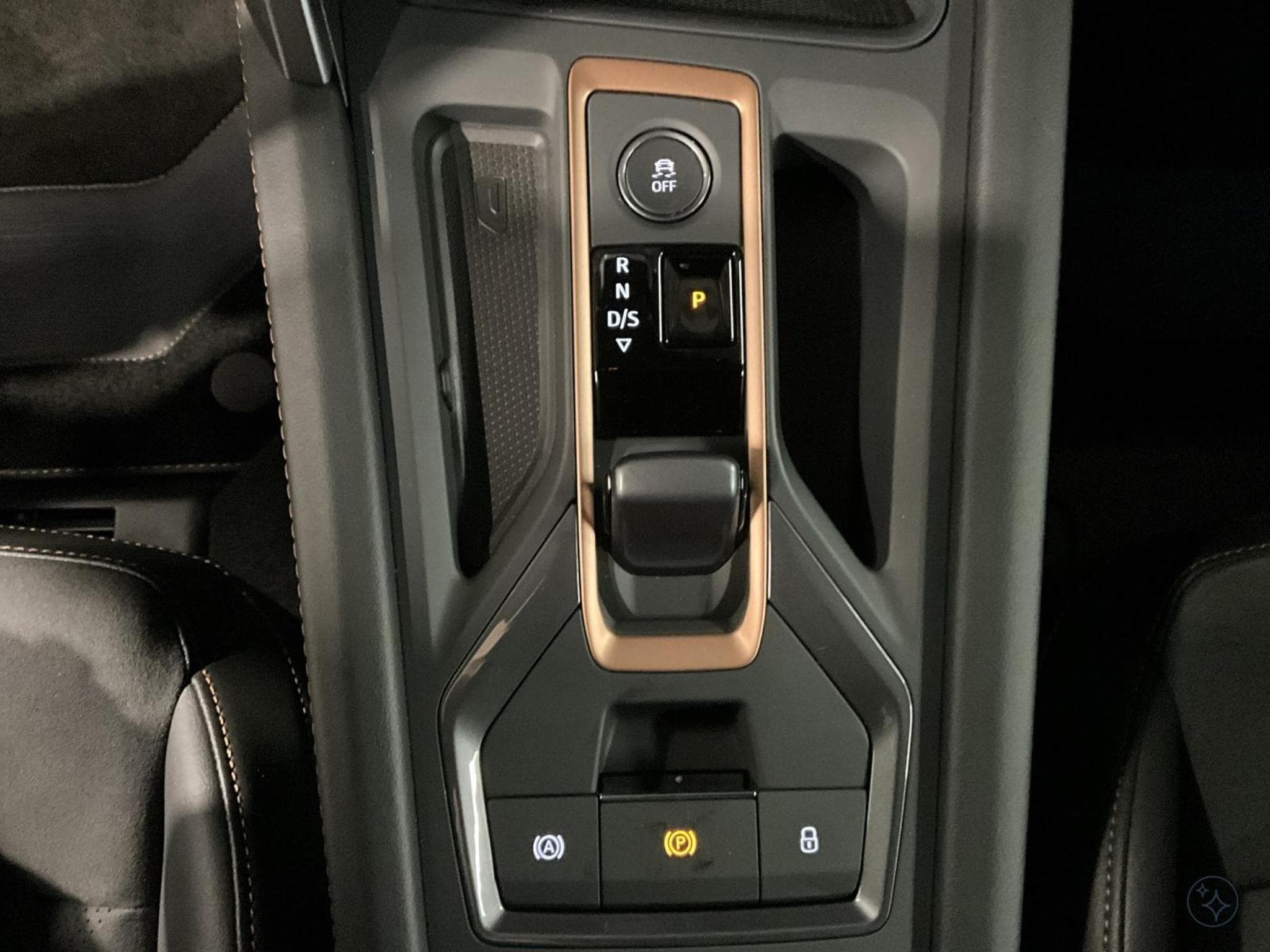 Cupra Formentor DSG+Dynamic-Design+Sennheiser+Pure-Performance+LM18+LED+NAVI (2025) - Photo 12