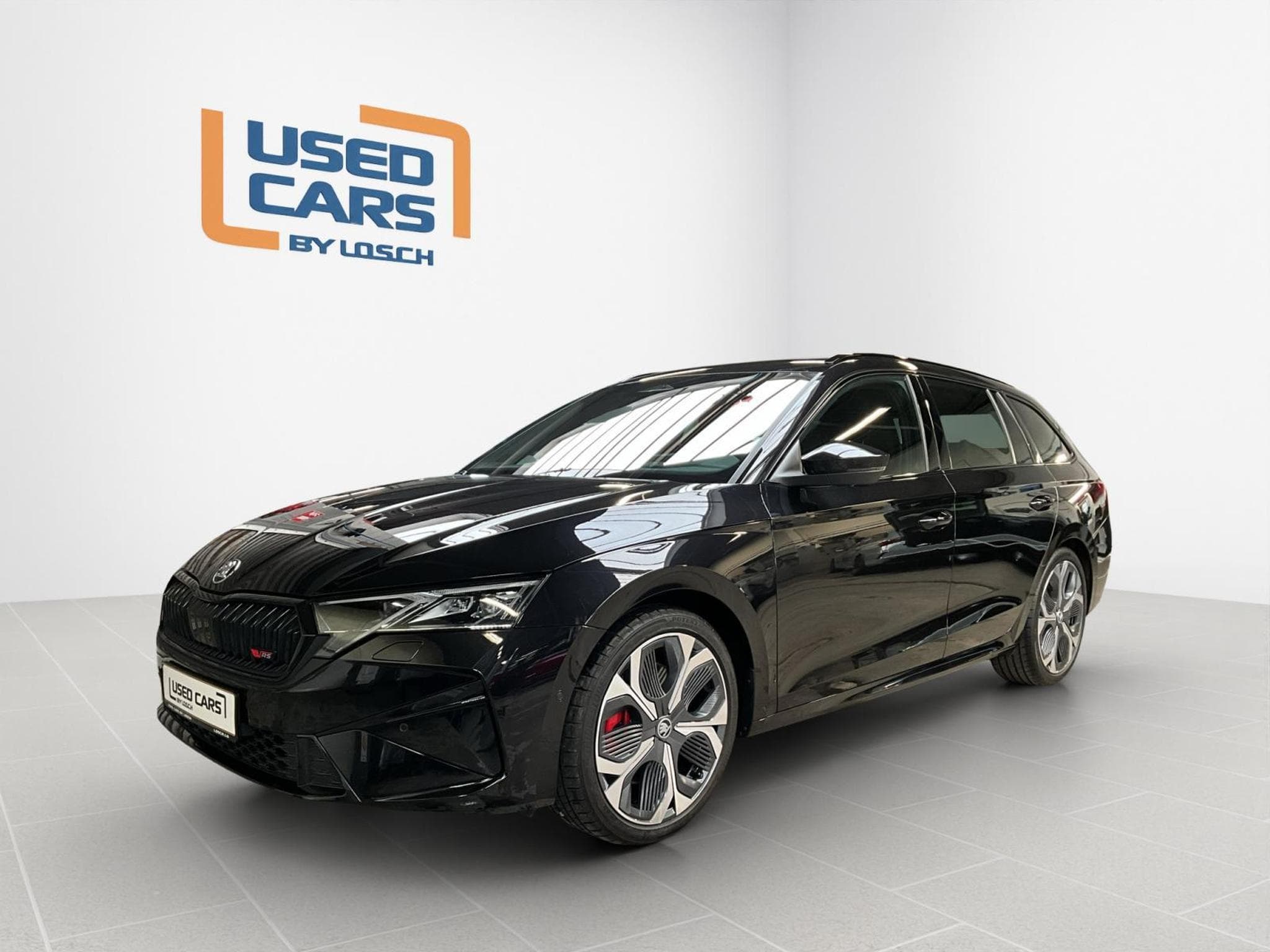 Skoda Octavia RS+DSG+Suedia+DCC+Pano+360+P.Comfort (2025) - Photo 4