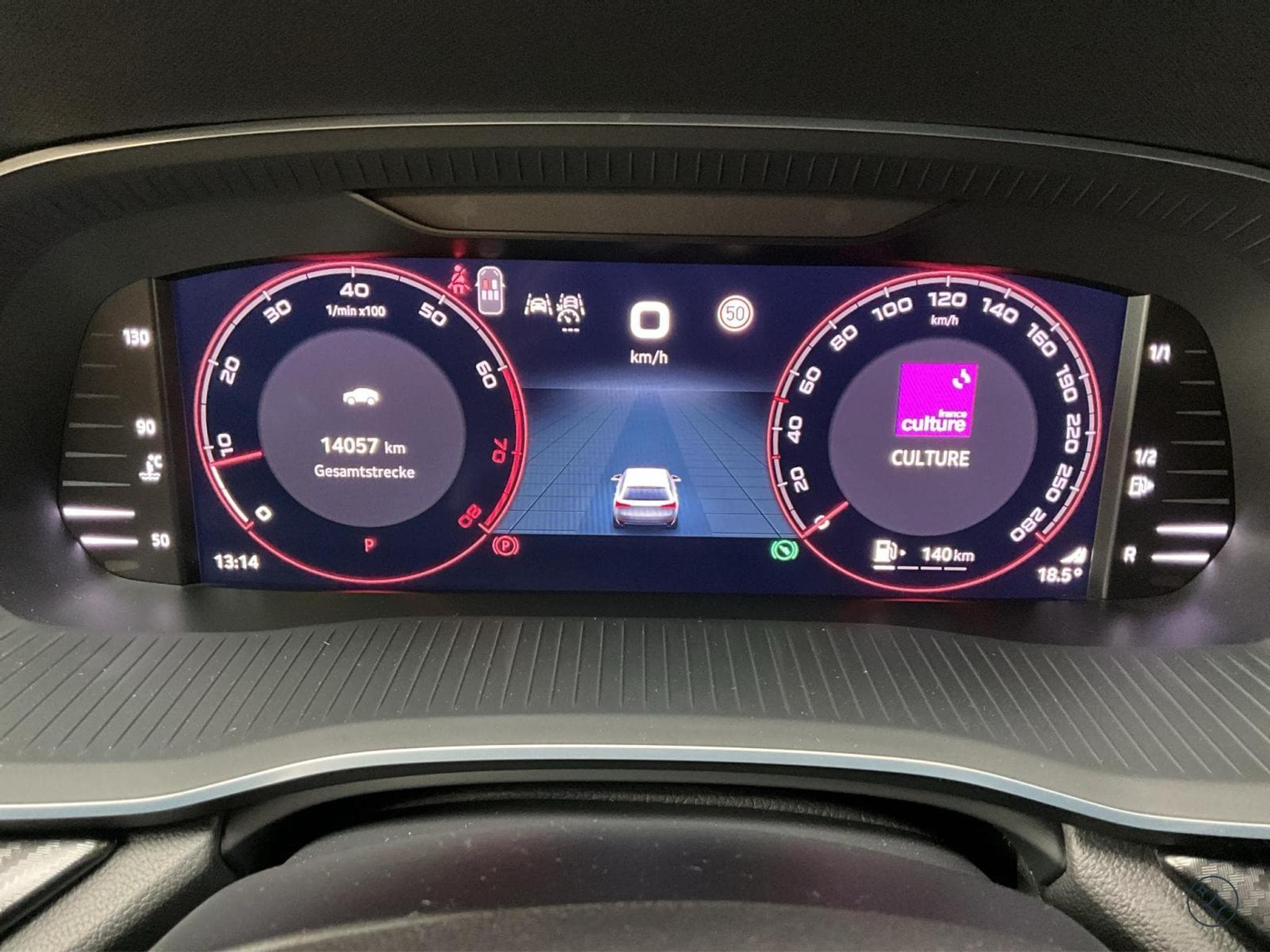 Skoda Octavia RS+DSG+Suedia+DCC+Pano+360+P.Comfort (2025) - Photo 11