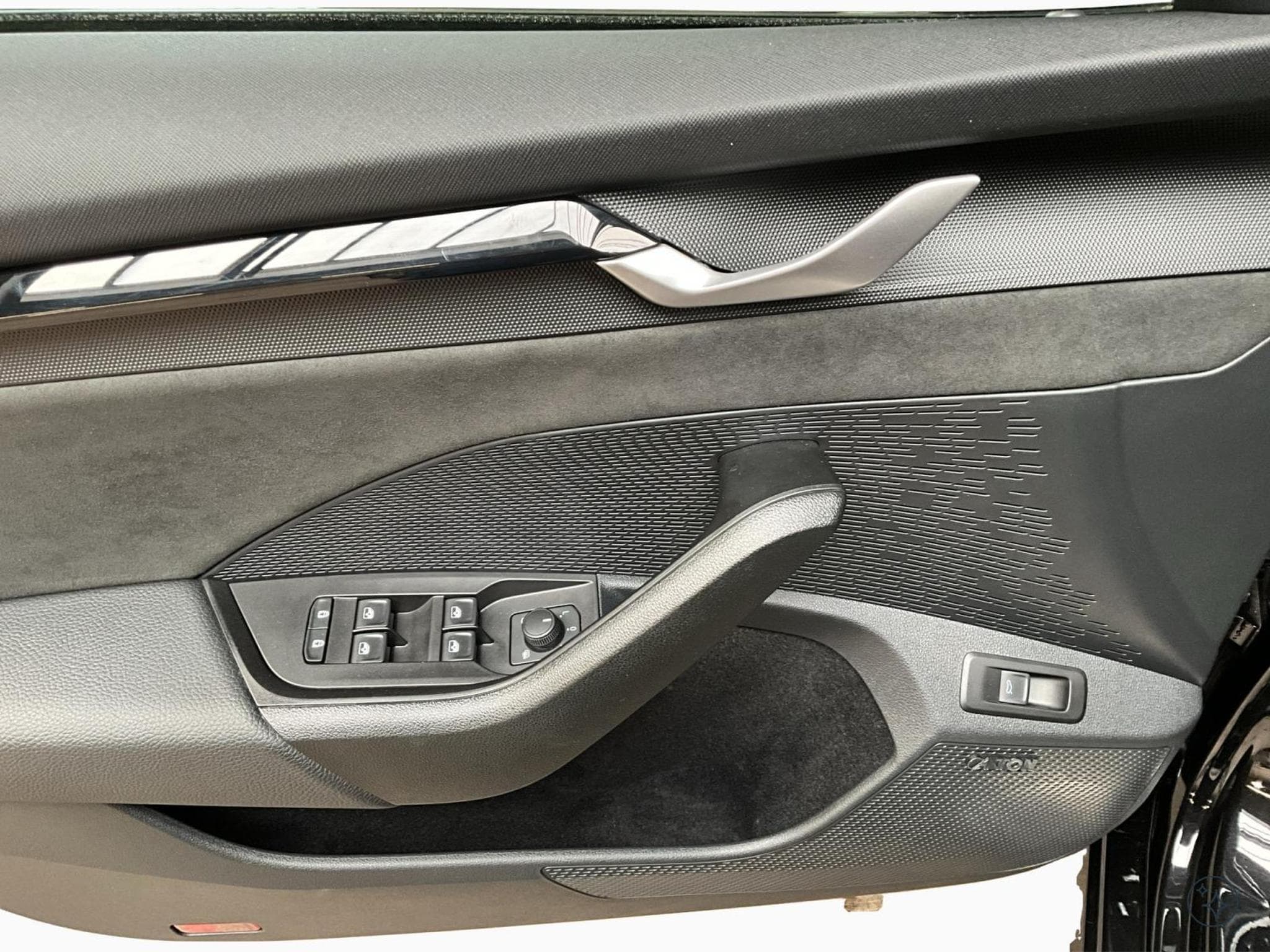 Skoda Octavia RS+DSG+Suedia+DCC+Pano+360+P.Comfort (2025) - Photo 14