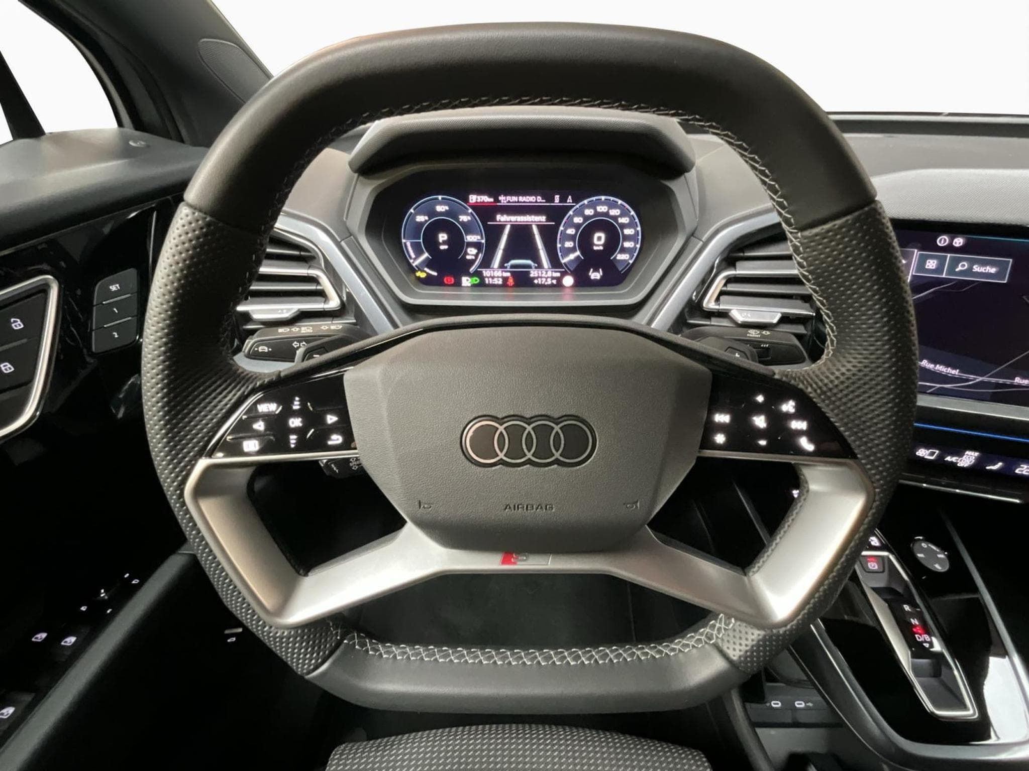 Audi Q4 e-tron Zertifikat+SB+S-Line+45e-tron+Quattro+P.Premium+P.Confort-Pl (2025) - Photo 13