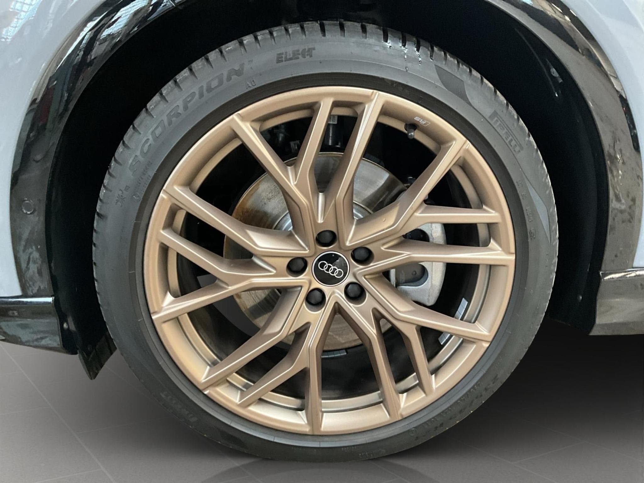 Audi Q4 e-tron Zertifikat+SB+S-Line+45e-tron+Quattro+P.Premium+P.Confort-Pl (2025) - Photo 11