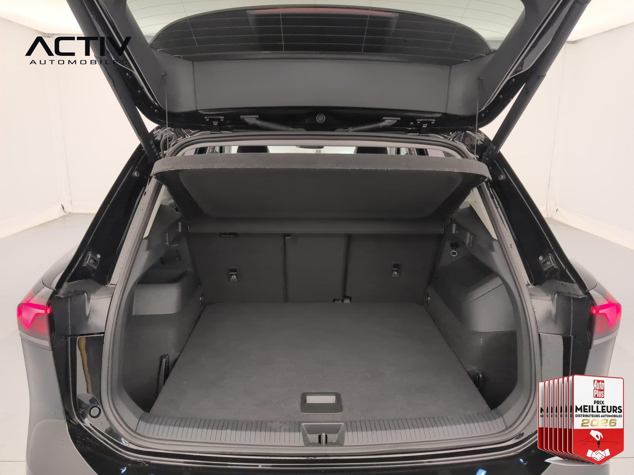 VW Tiguan 2.0 TDI 150ch DSG7 VW Edition (2025) - Photo 11