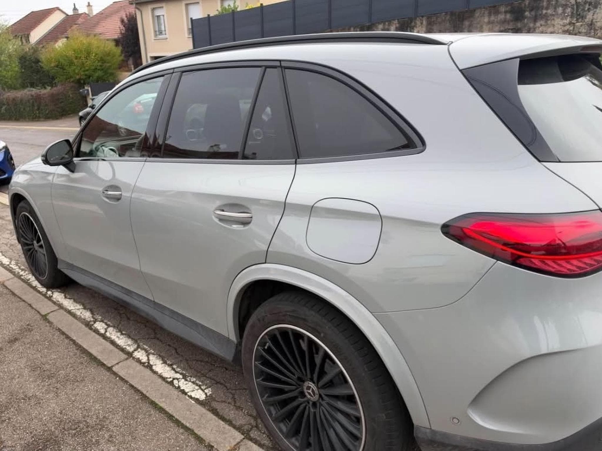 Mercedes GLC 400 Plug In Hybride AMG (Gar et entret 5ans) (2026) - Foto 4