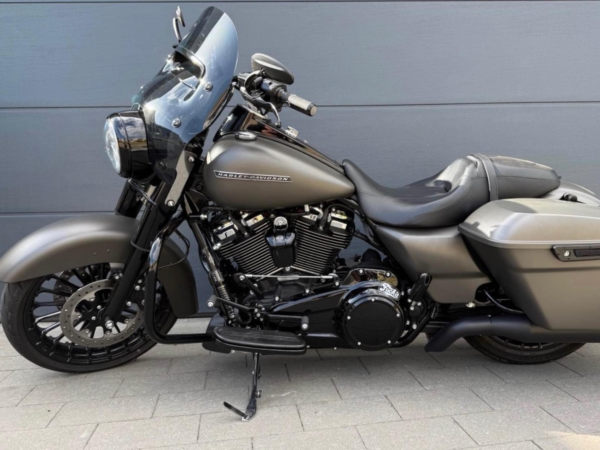 Harley-Davidson Road King Special (2018) - Photo 1