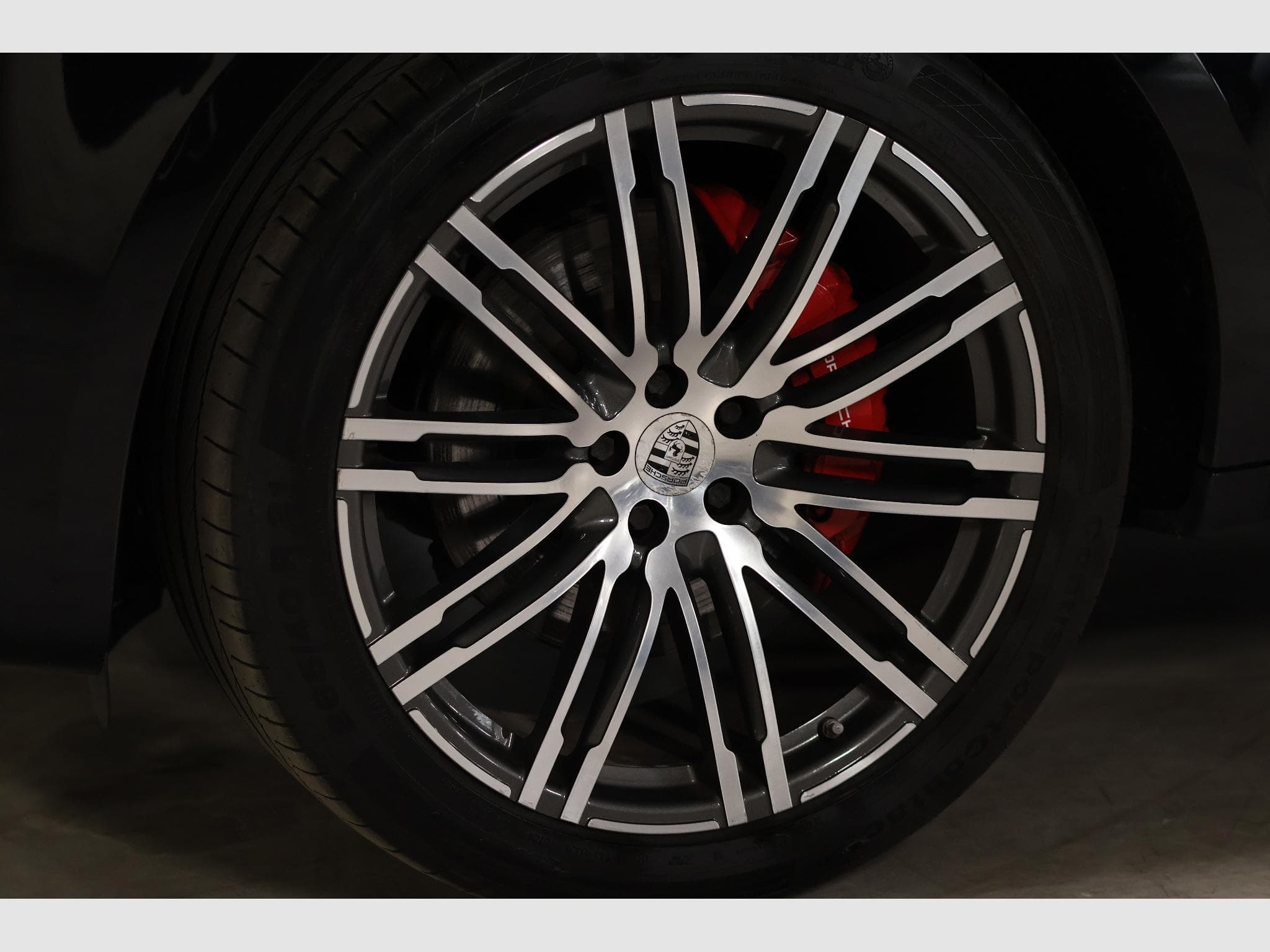 Porsche Macan Turbo (2014) - Photo 18