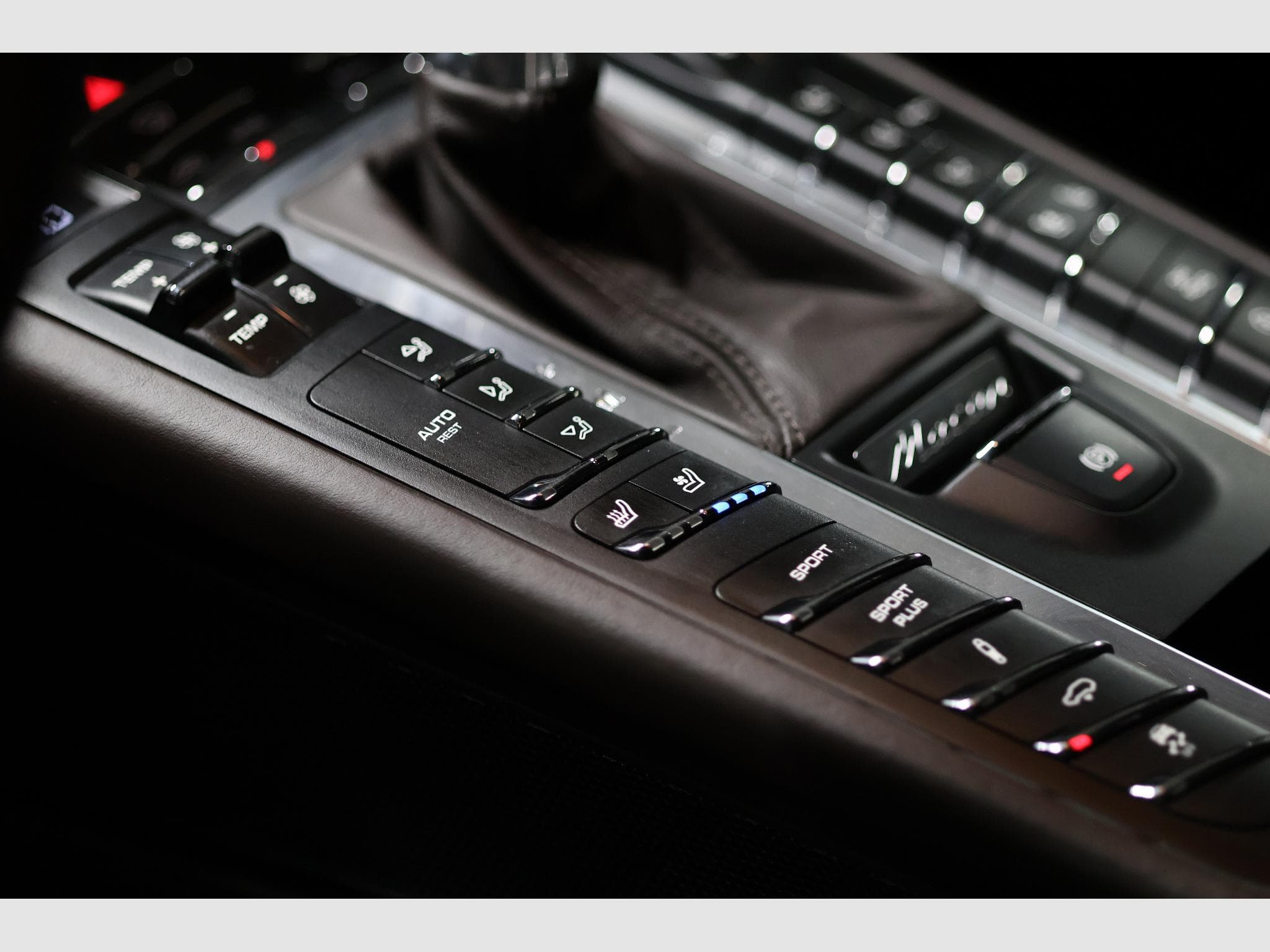 Porsche Macan Turbo (2014) - Photo 26