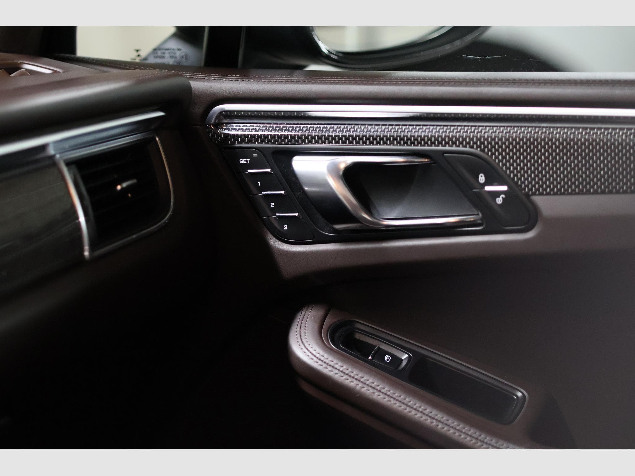 Porsche Macan Turbo (2014) - Photo 31