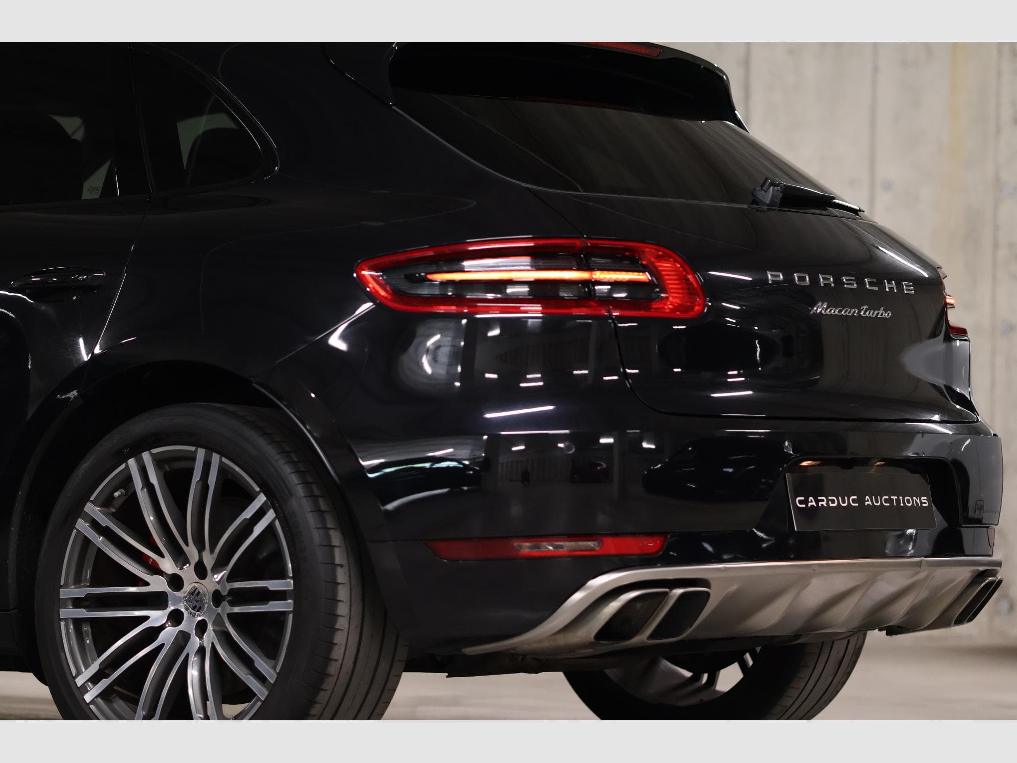 Porsche Macan Turbo (2014) - Photo 14