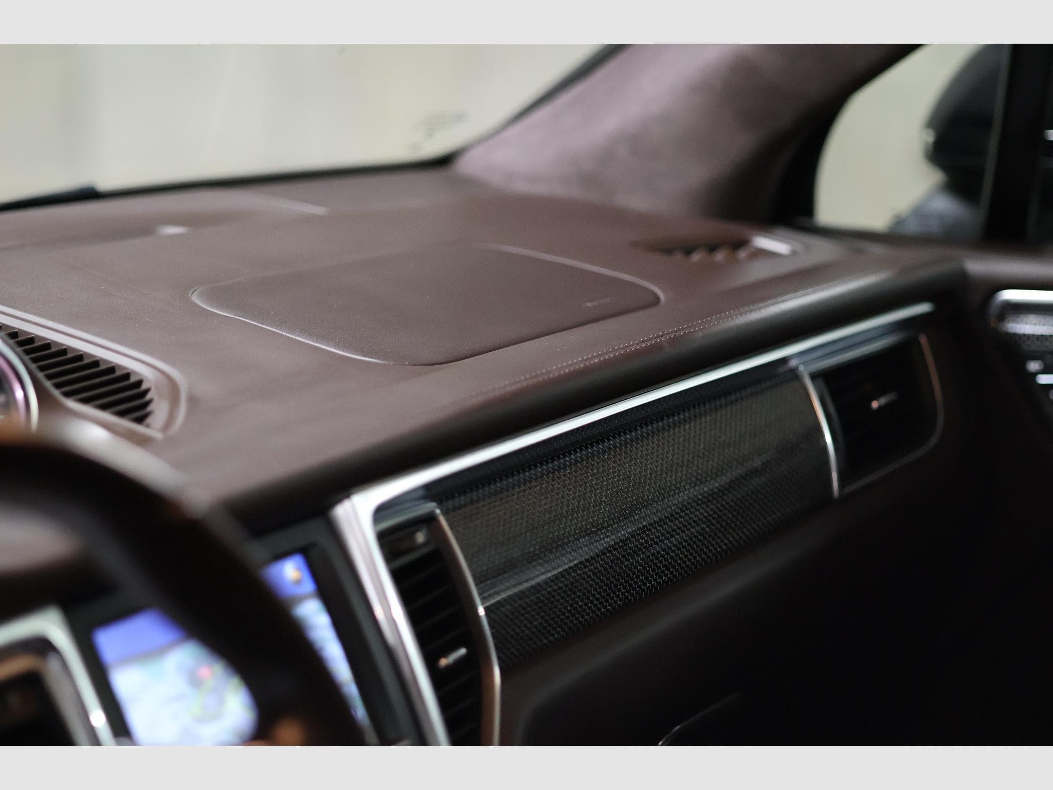 Porsche Macan Turbo (2014) - Photo 32