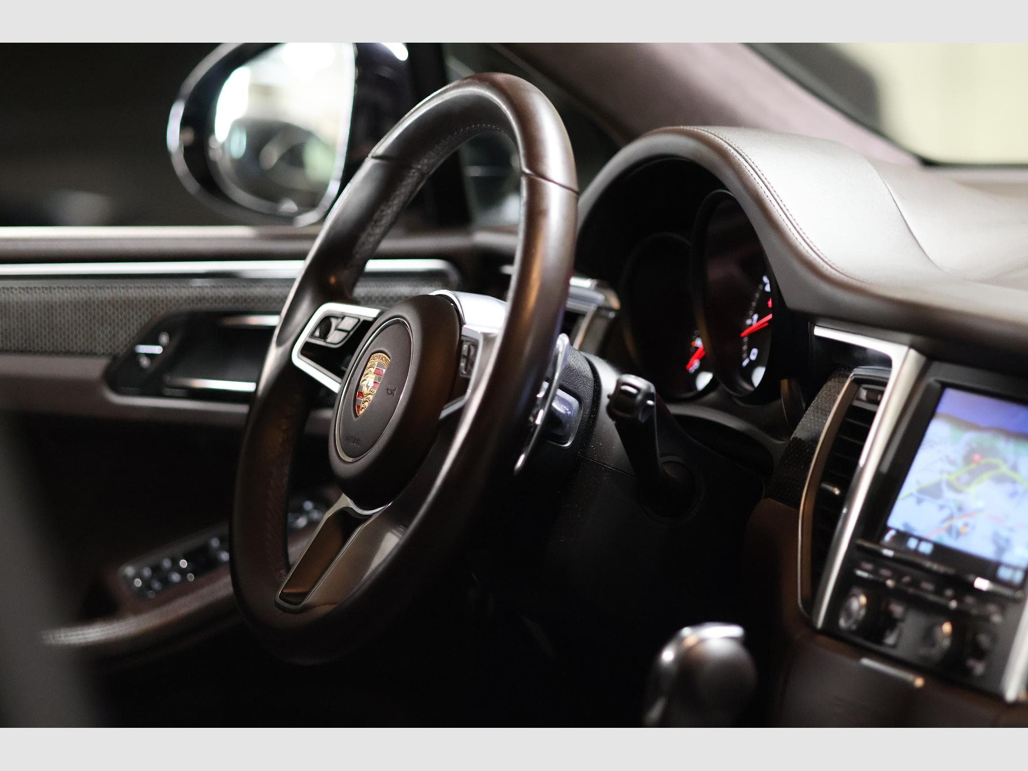 Porsche Macan Turbo (2014) - Photo 35