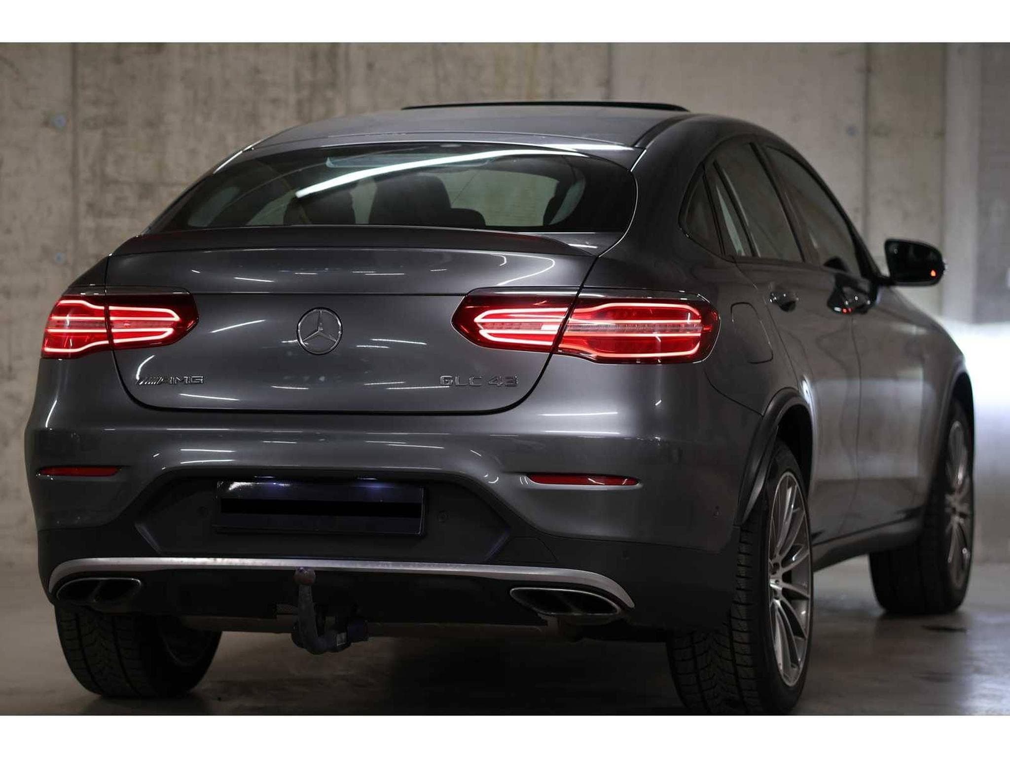 Mercedes GLC 43 AMG Coupe (2017) - Photo 22