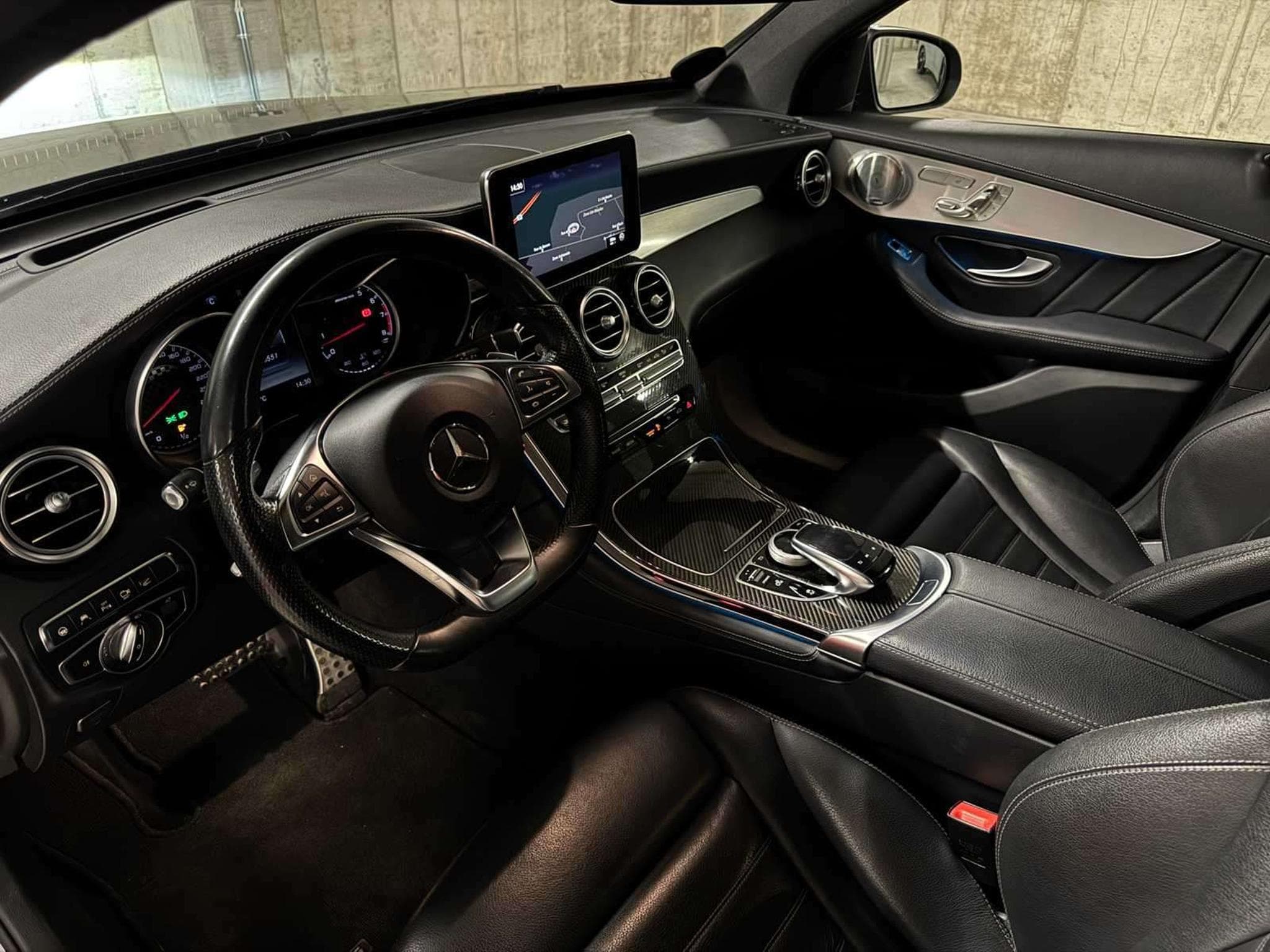 Mercedes GLC 43 AMG Coupe (2017) - Photo 48