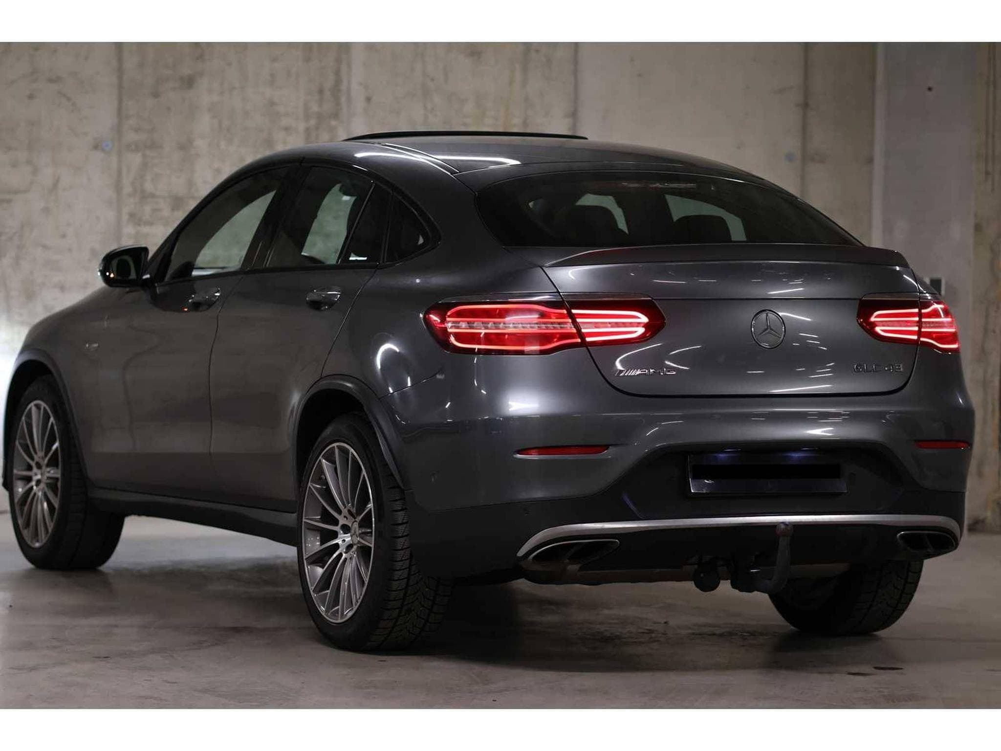 Mercedes GLC 43 AMG Coupe (2017) - Photo 26