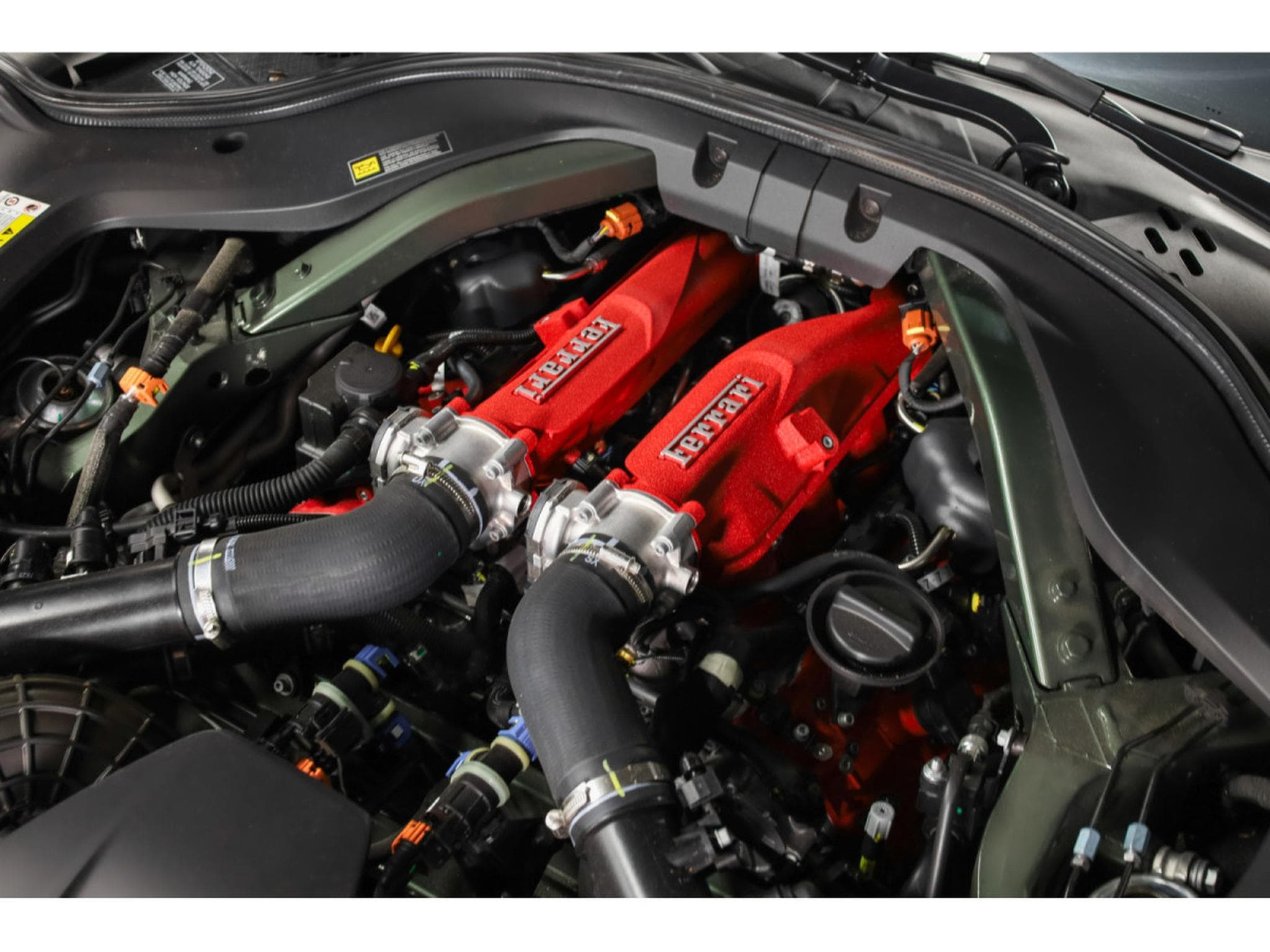 Ferrari Amalfi V8 - VERDE TOSCANA (CLASSIC COLORS) (2026) - Photo 10