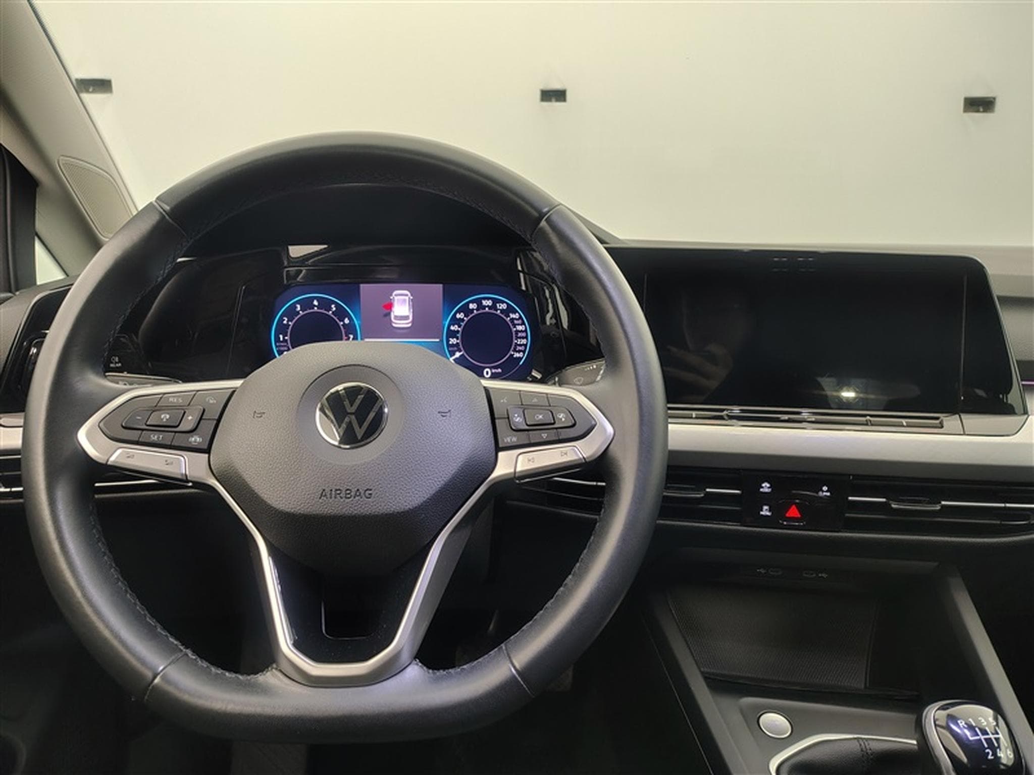 VW Golf Golf SW 1.0 TSI Life/NAVI/FULL LED/JA16/PDC AV AR/CAMERA (2022) - Photo 9