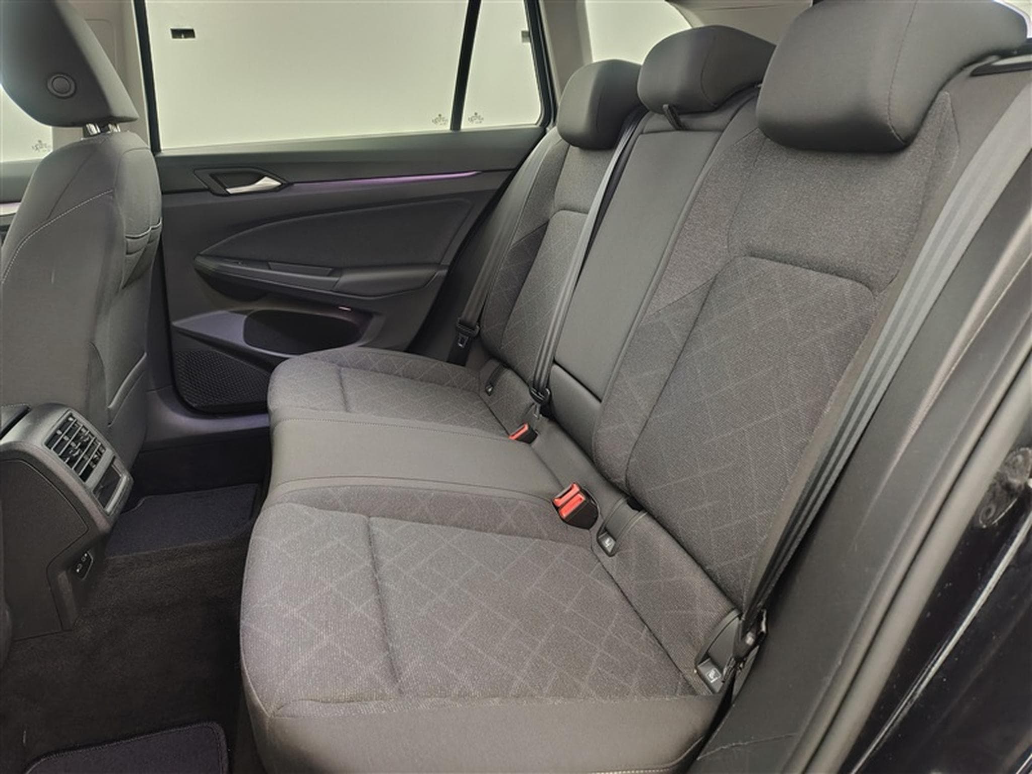 VW Golf Golf SW 1.0 TSI Life/NAVI/FULL LED/JA16/PDC AV AR/CAMERA (2022) - Photo 13