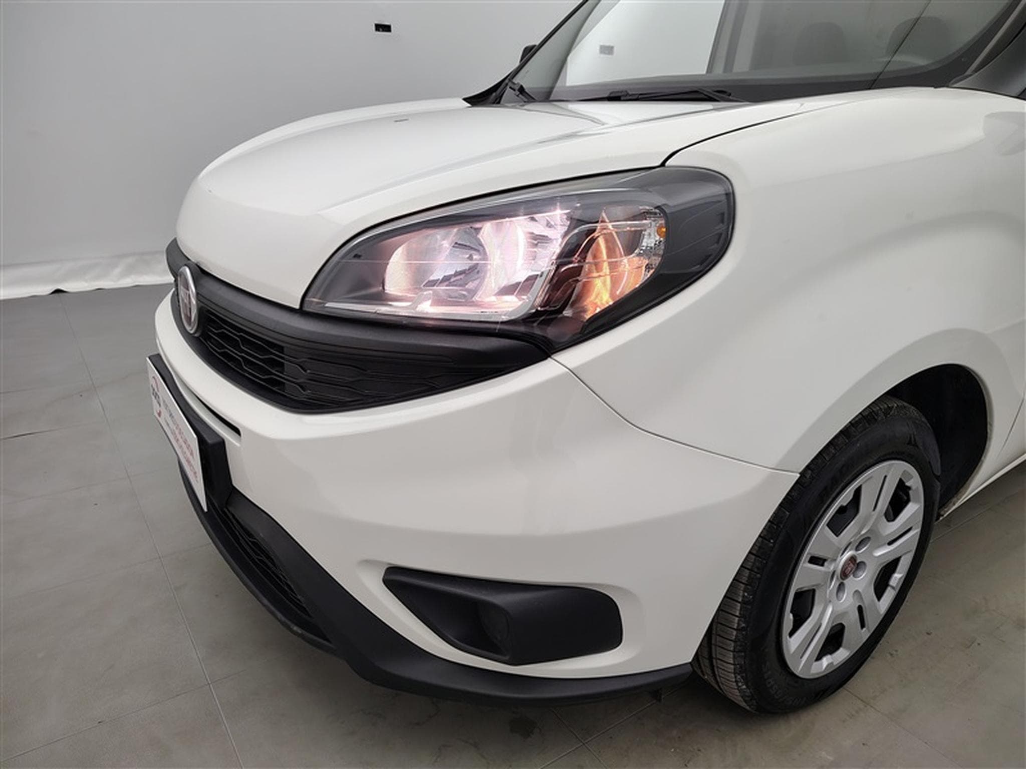 Fiat Doblo 1.6 MJET Cargo CLIM / CARPLAY (2023) - Photo 15