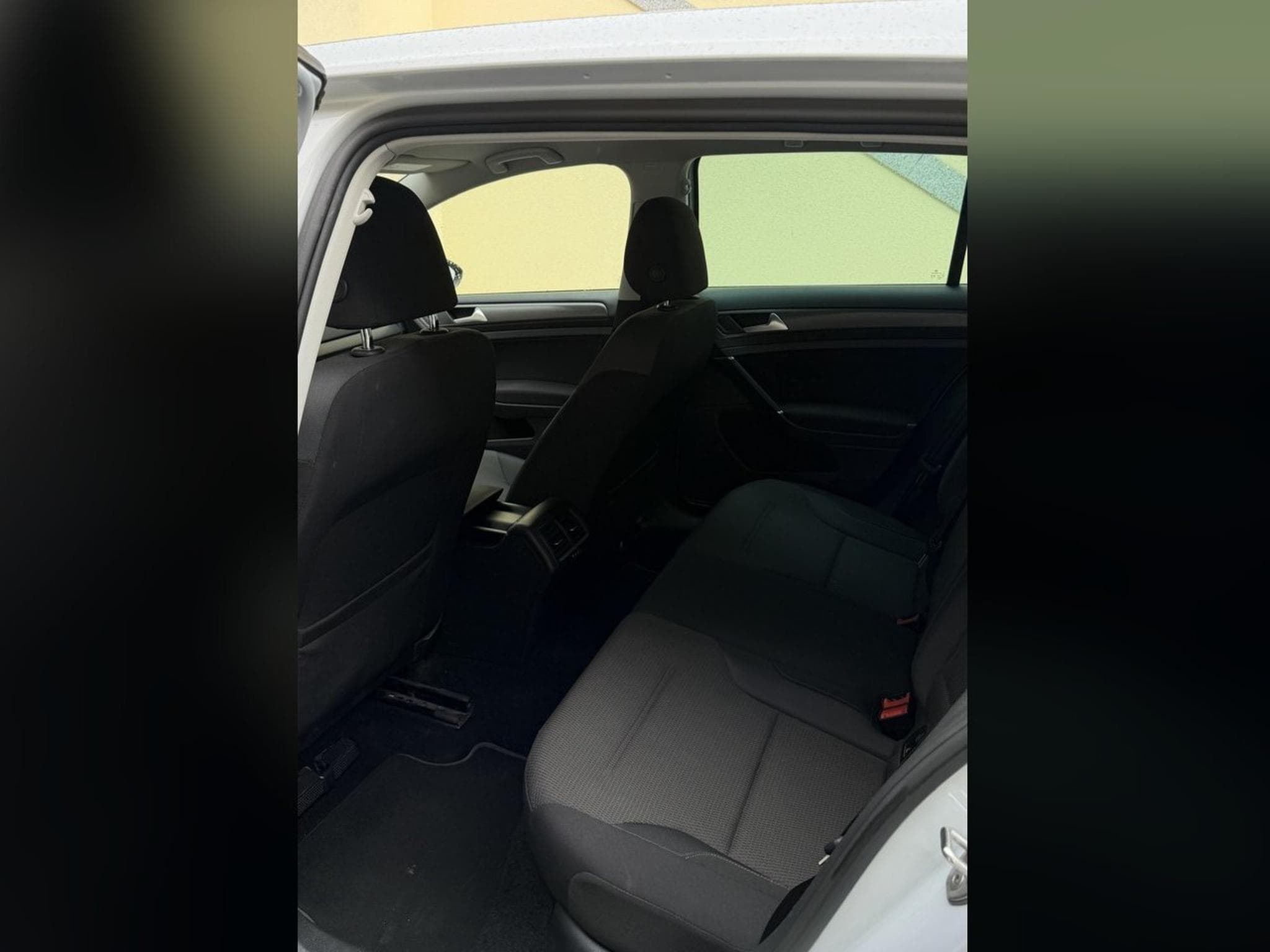 VW Golf VII 7.5 R-Line 1.0 TSI (2018) - Foto 12