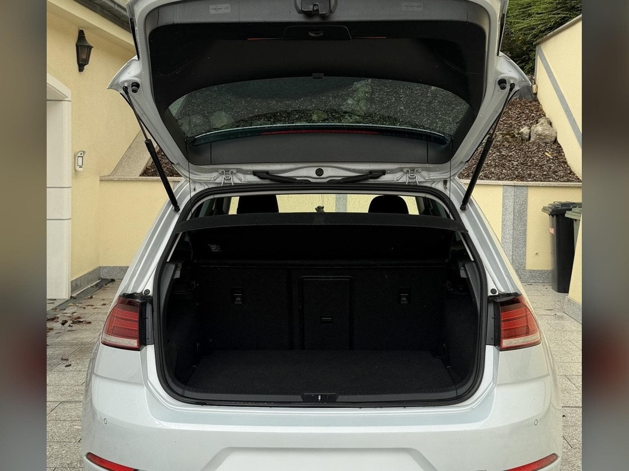 VW Golf VII 7.5 R-Line 1.0 TSI (2018) - Foto 14