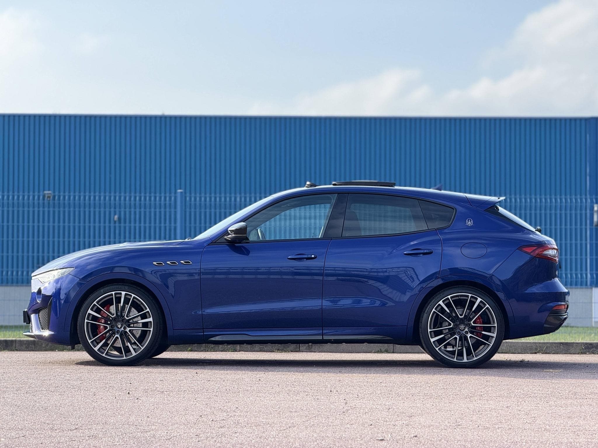 Maserati Levante Trofeo 3.8 V8 580ch / suivi complet réseau / config exceptio (2020) - Photo 13