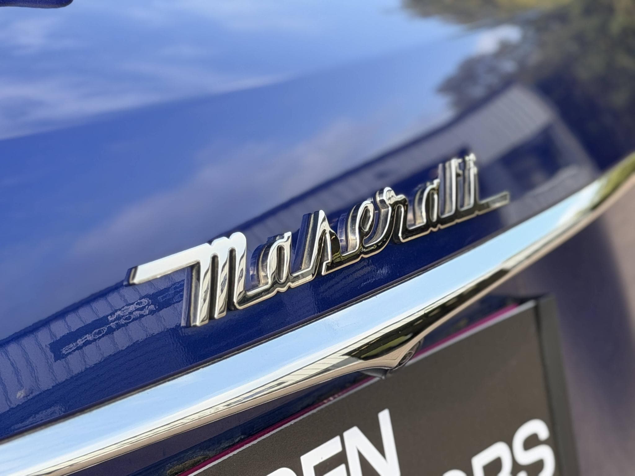 Maserati Levante Trofeo 3.8 V8 580ch / suivi complet réseau / config exceptio (2020) - Photo 18