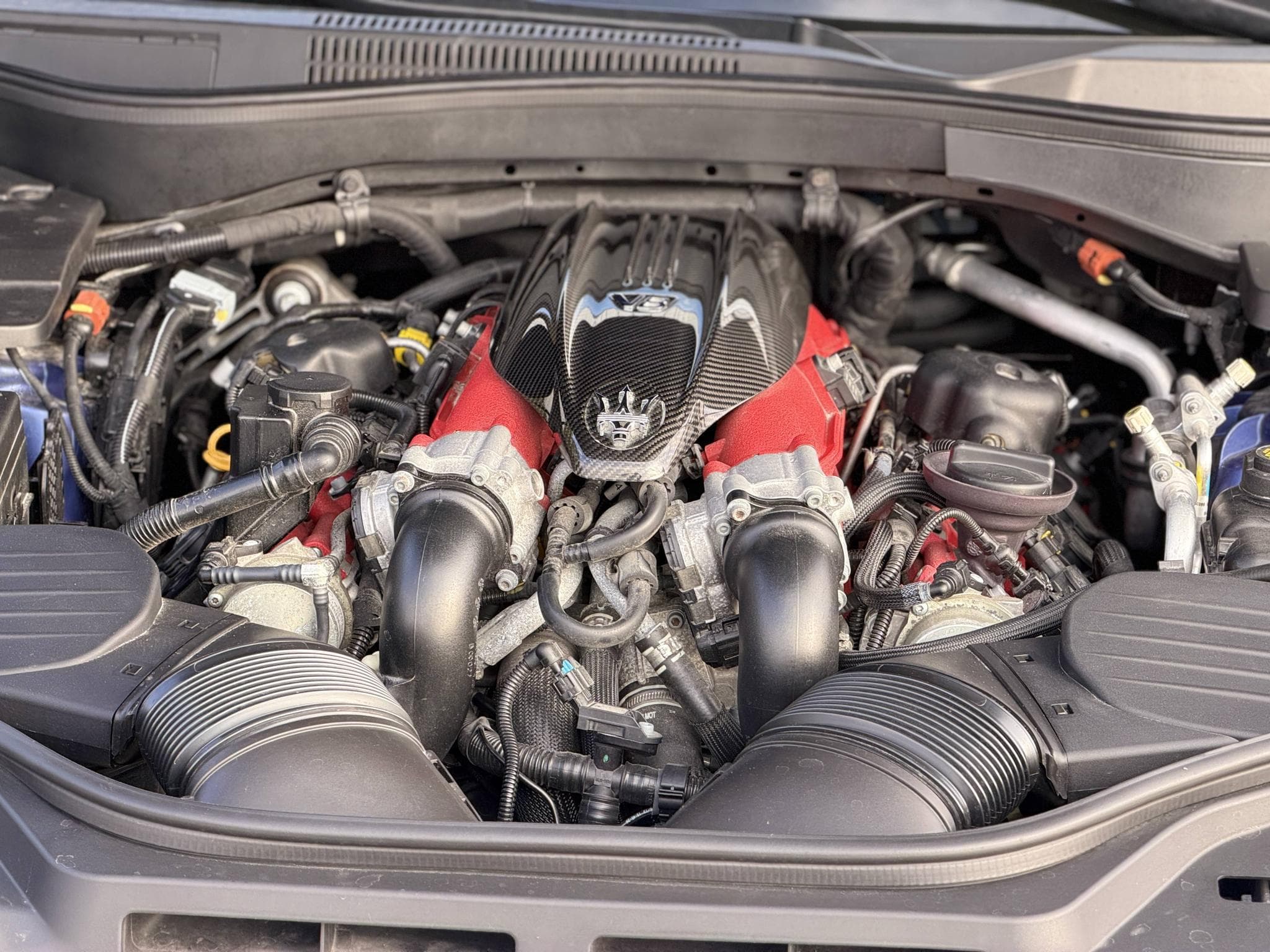 Maserati Levante Trofeo 3.8 V8 580ch / suivi complet réseau / config exceptio (2020) - Photo 44