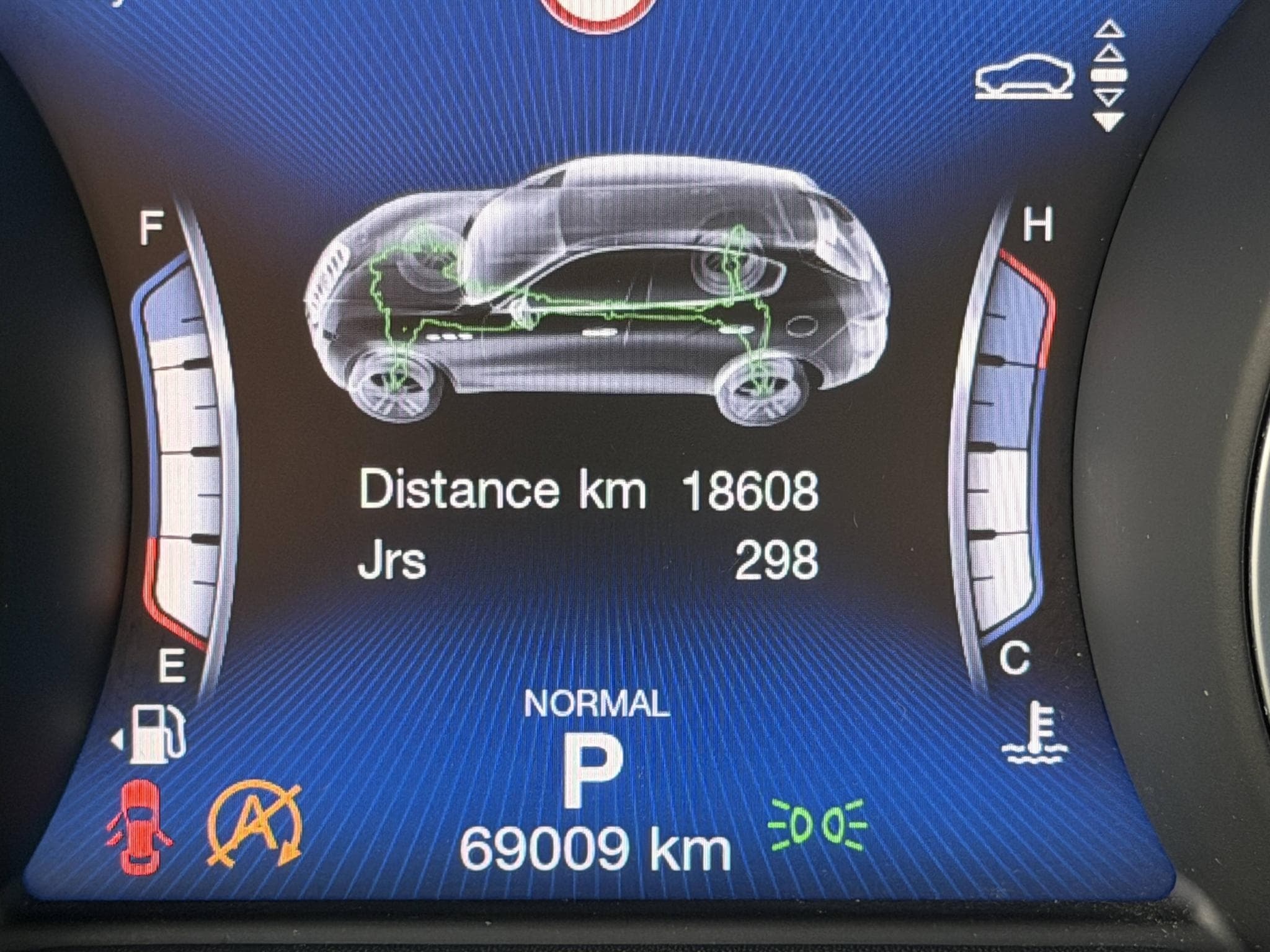 Maserati Levante Trofeo 3.8 V8 580ch / suivi complet réseau / config exceptio (2020) - Photo 50