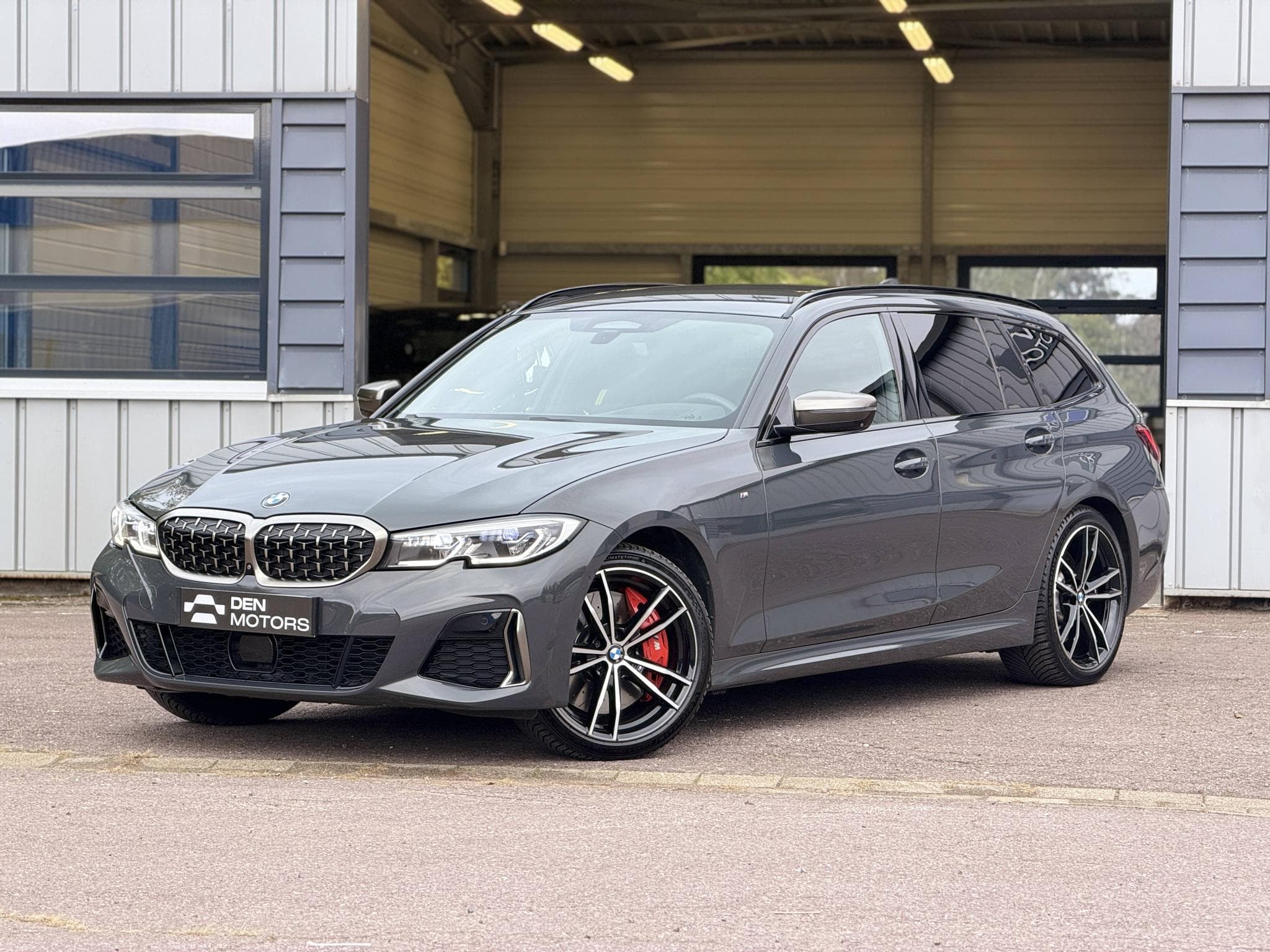 BMW Série 3 M340 d xDrive M340d 340ch / Dravitgrau / 17 125€ d'options / (2020) - Photo 7