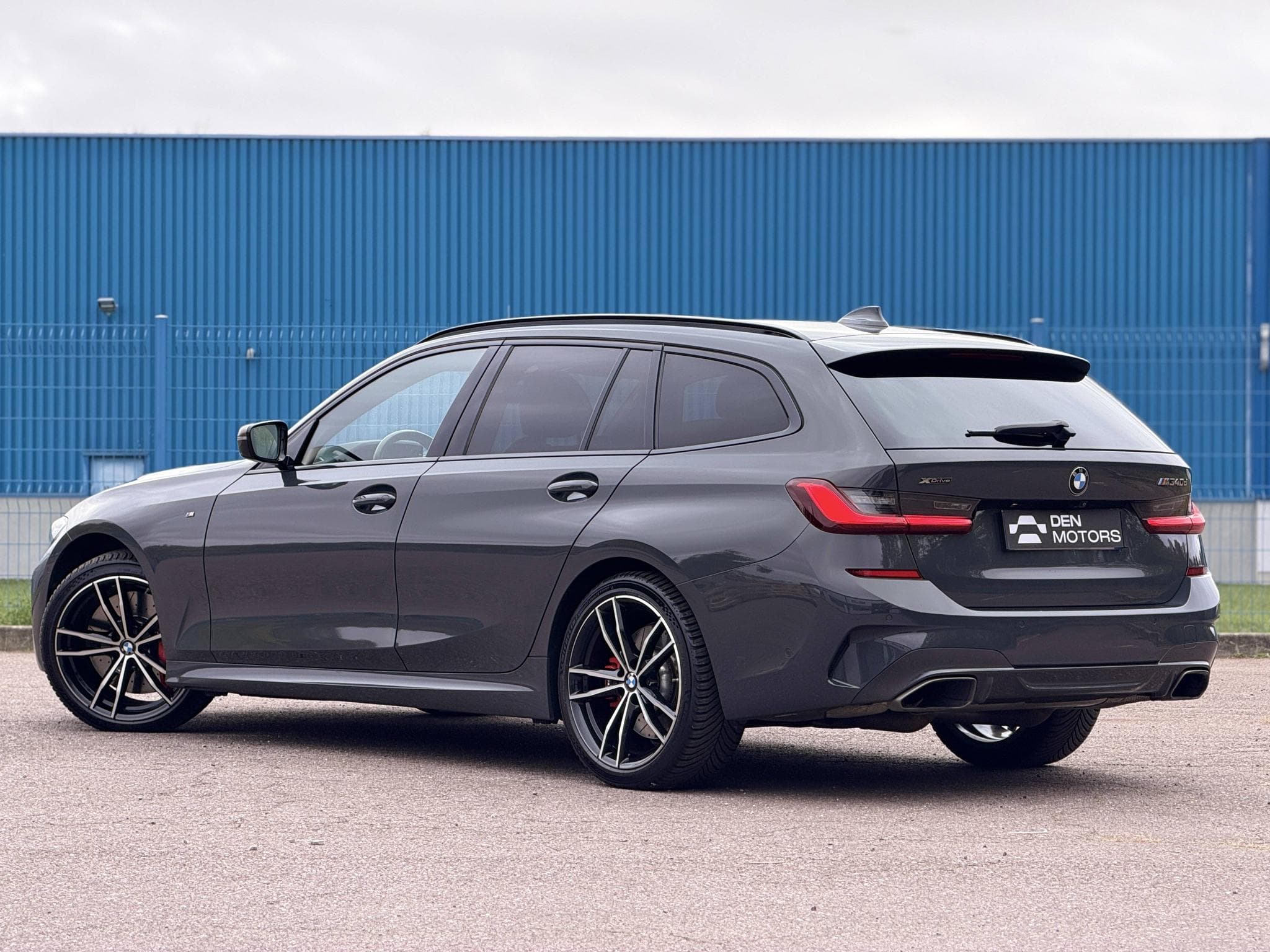 BMW Série 3 M340 d xDrive M340d 340ch / Dravitgrau / 17 125€ d'options / (2020) - Photo 10