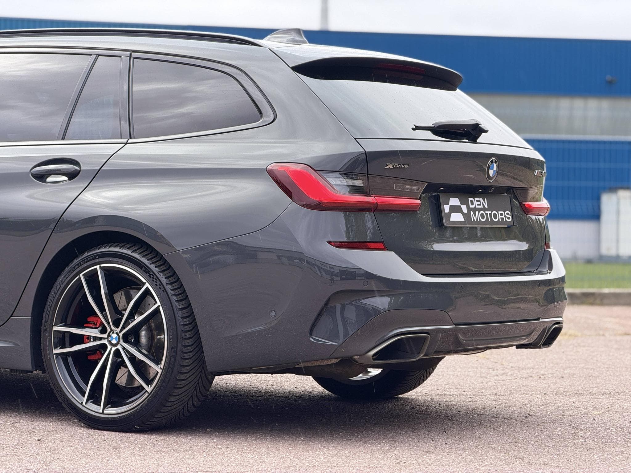 BMW Série 3 M340 d xDrive M340d 340ch / Dravitgrau / 17 125€ d'options / (2020) - Photo 11